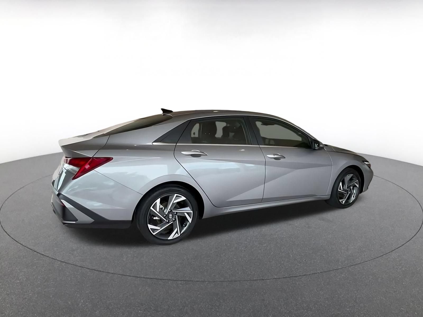 Thumbnail: 2025 Hyundai Elantra - 12