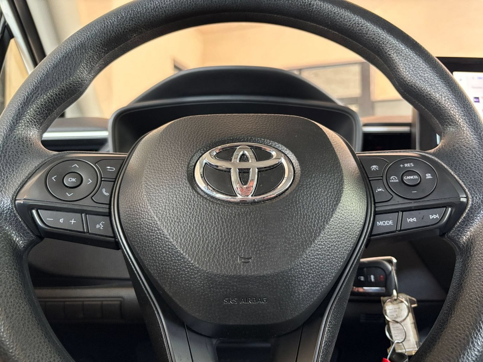 Thumbnail: 2025 Toyota Corolla - 25