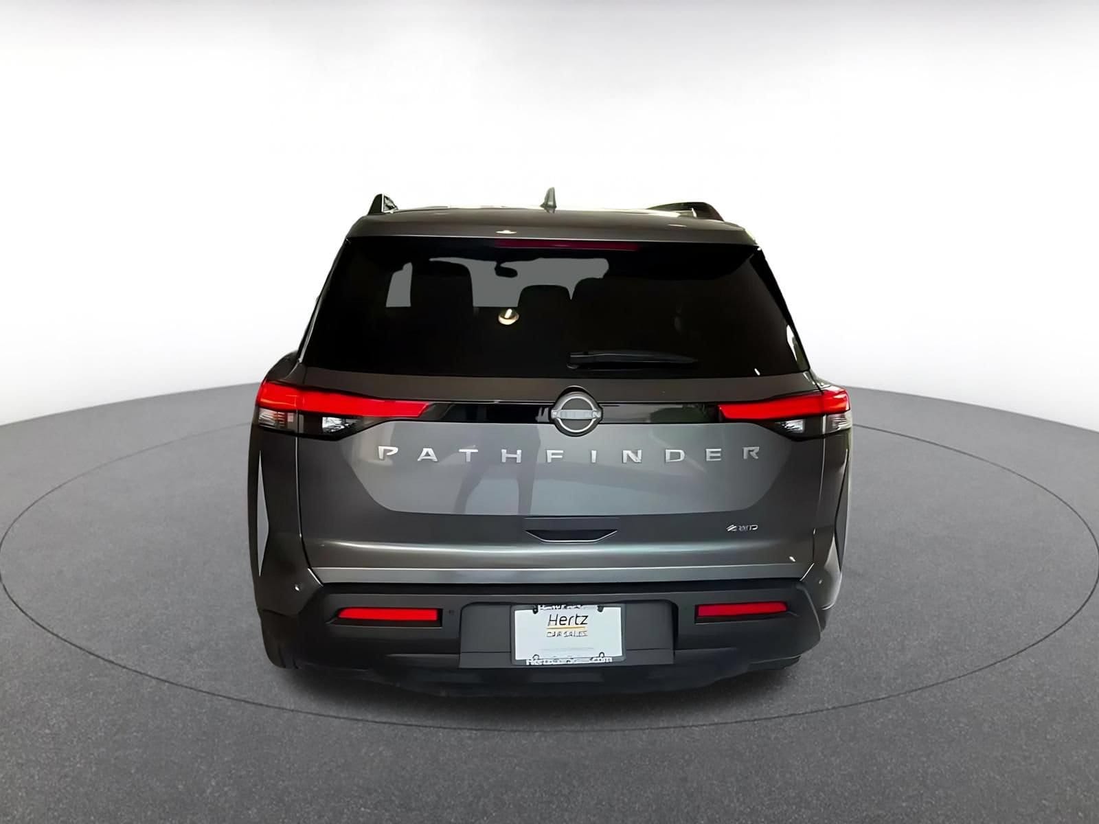 Thumbnail: 2025 Nissan Pathfinder - 10