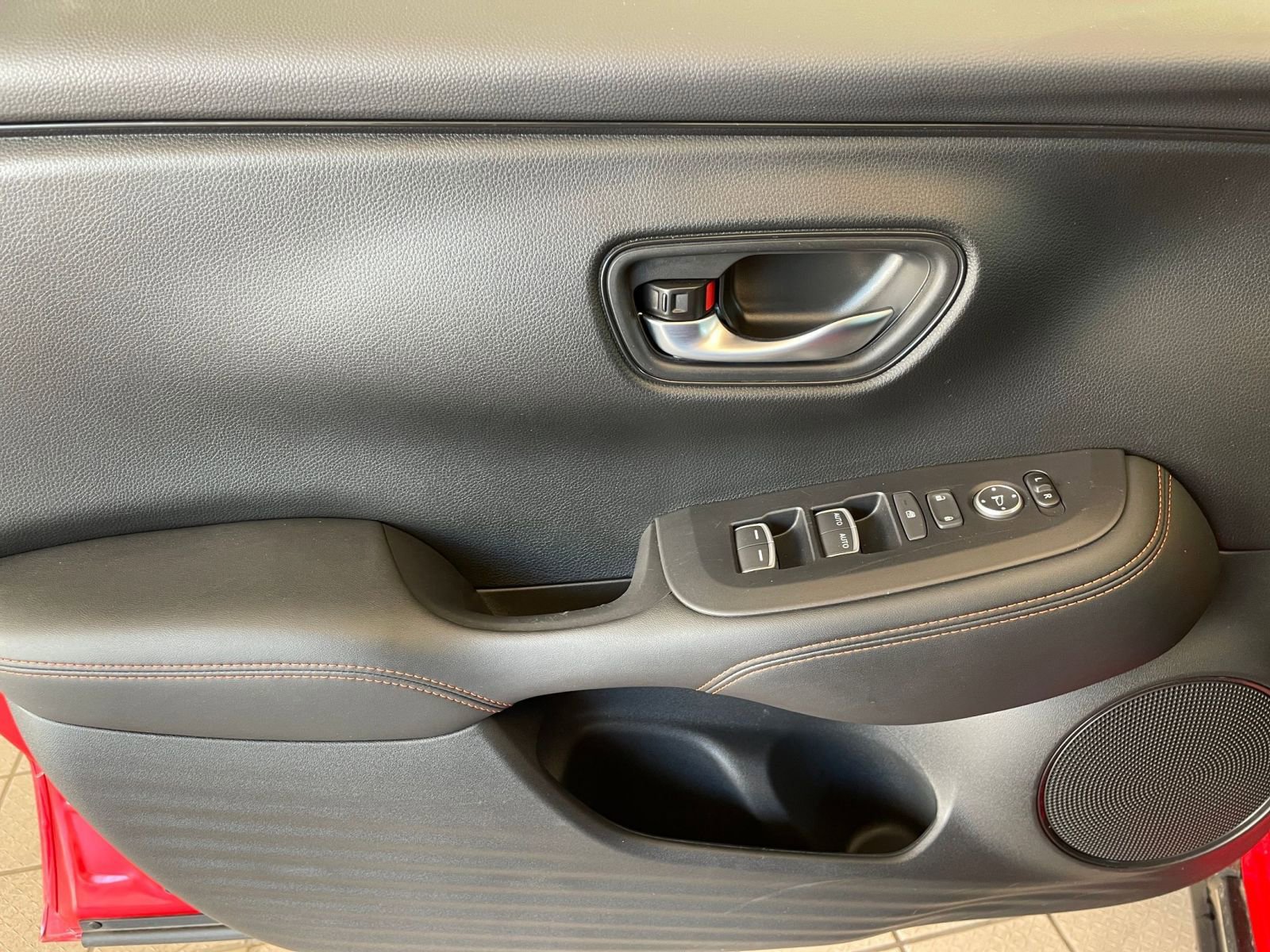 Thumbnail: 2025 Honda HR-V - 18