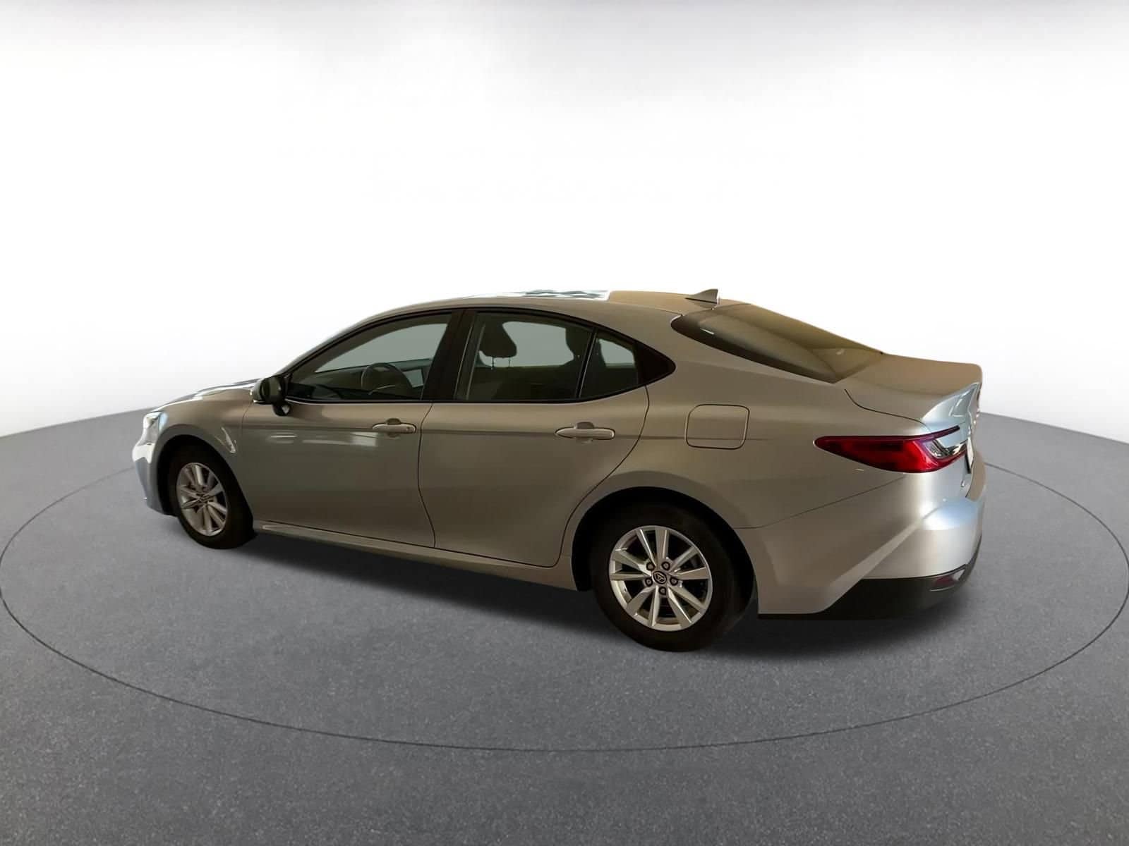 Thumbnail: 2025 Toyota Camry - 10