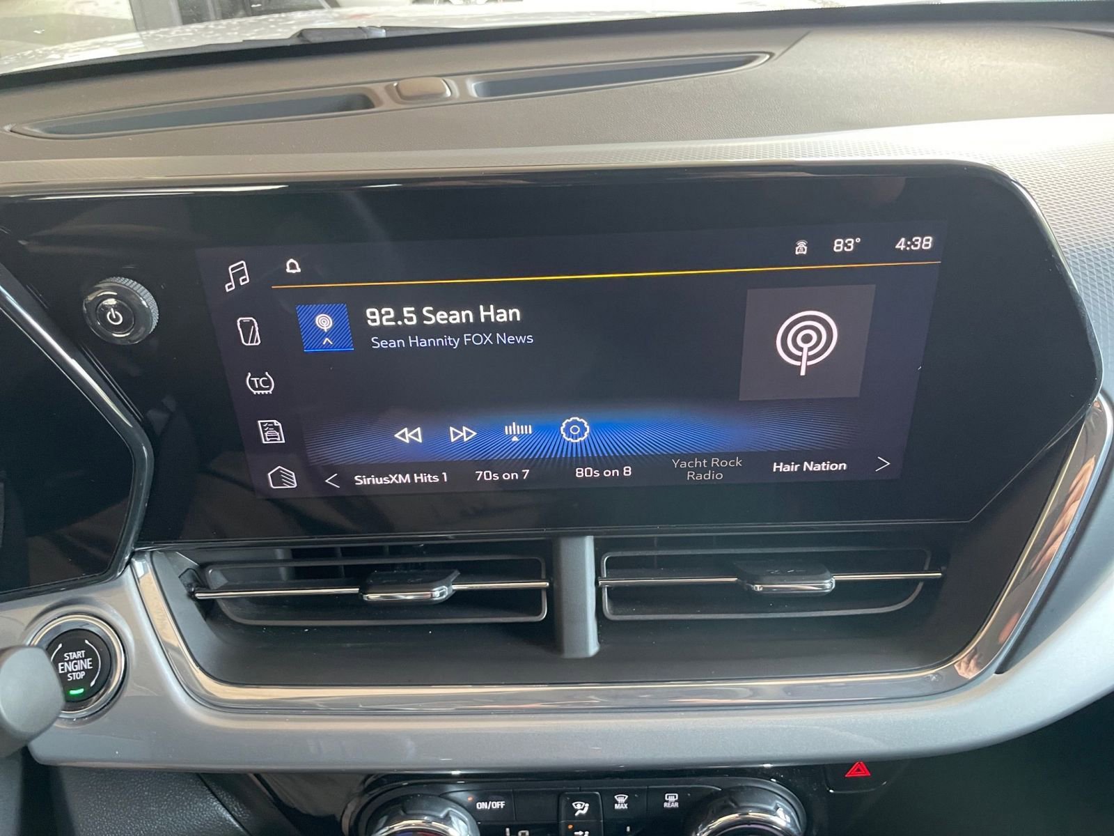 Thumbnail: 2025 Chevrolet Trax - 20