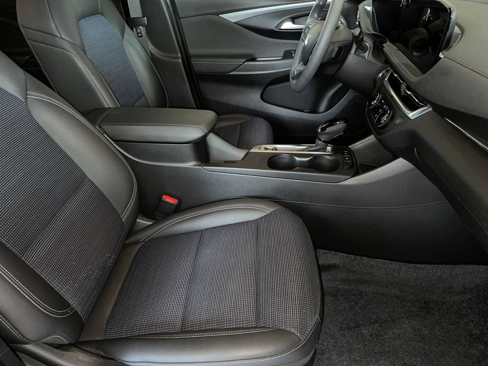 Thumbnail: 2025 Buick Envista - 35