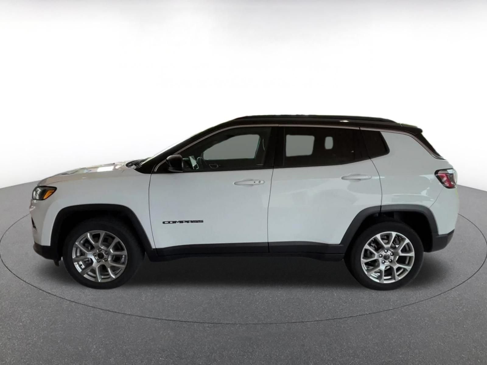 Thumbnail: 2025 Jeep Compass - 8