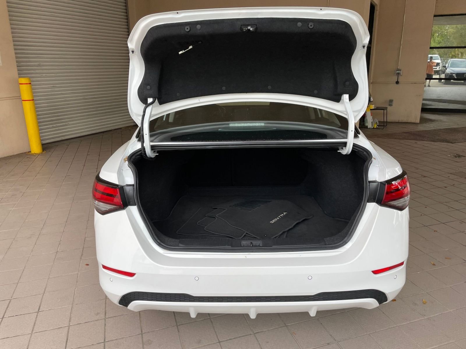 Thumbnail: 2025 Nissan Sentra - 25