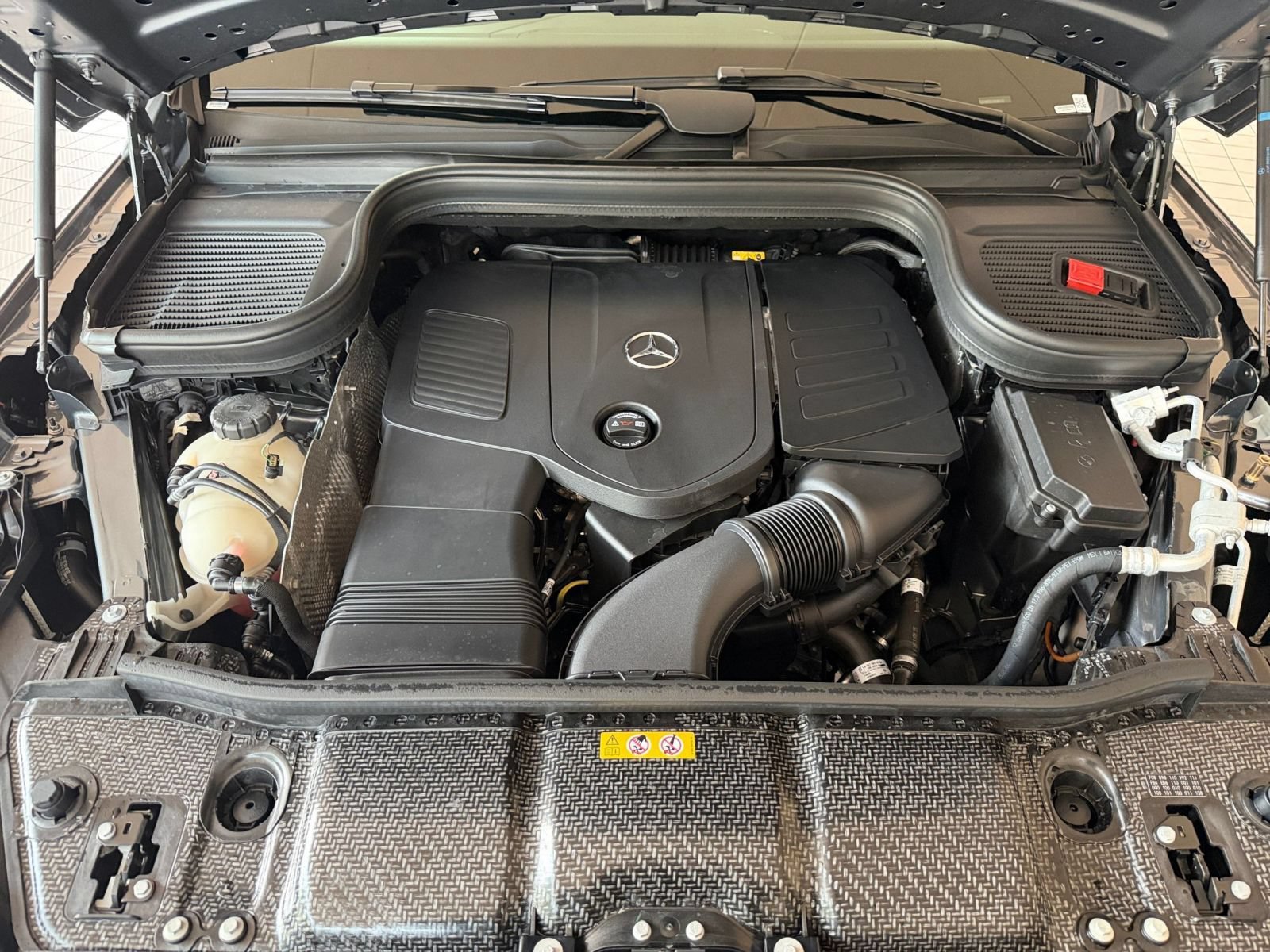 Thumbnail: 2026 Mercedes-Benz GLE - 29