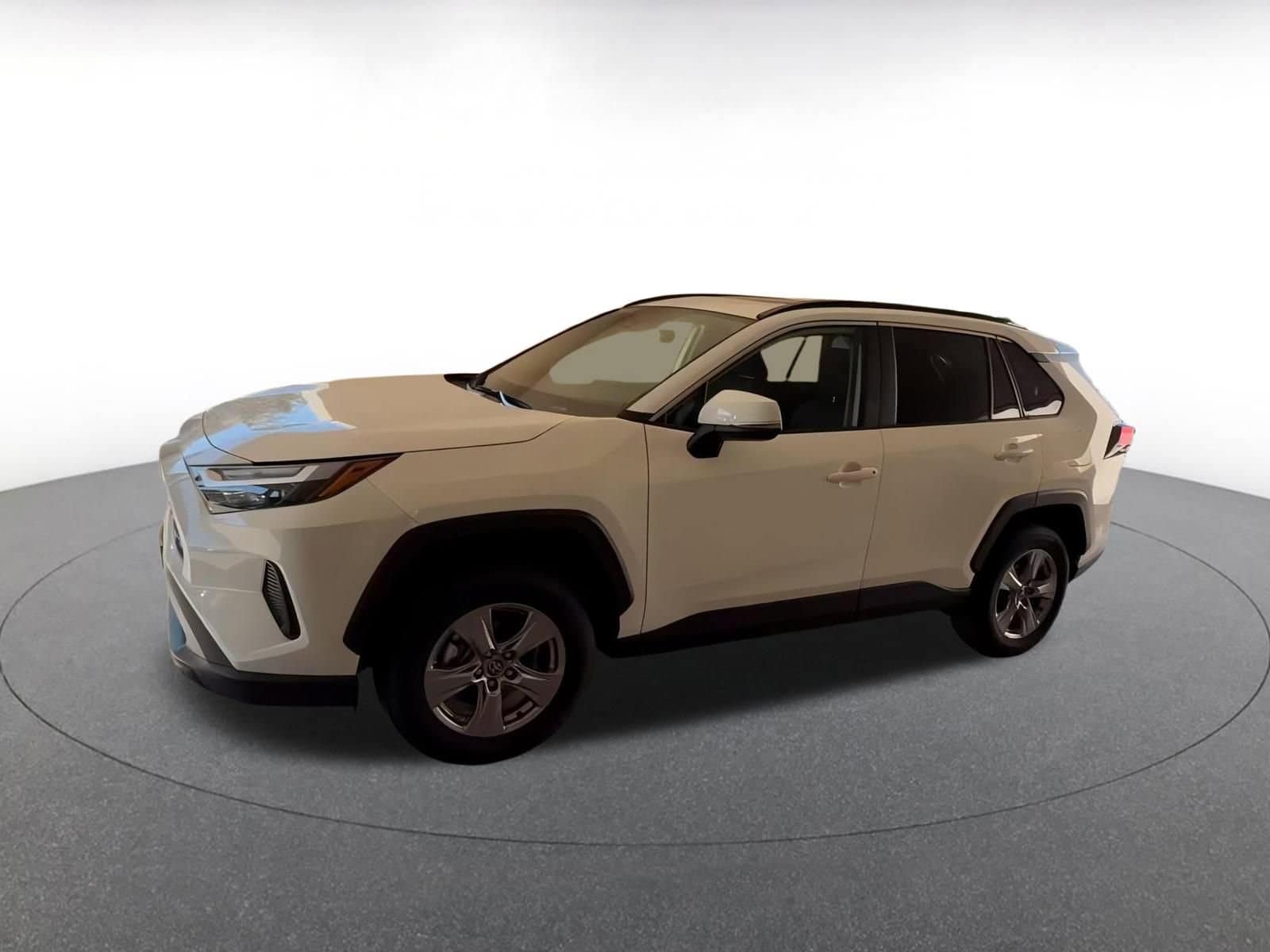 Thumbnail: 2025 Toyota RAV4 - 8