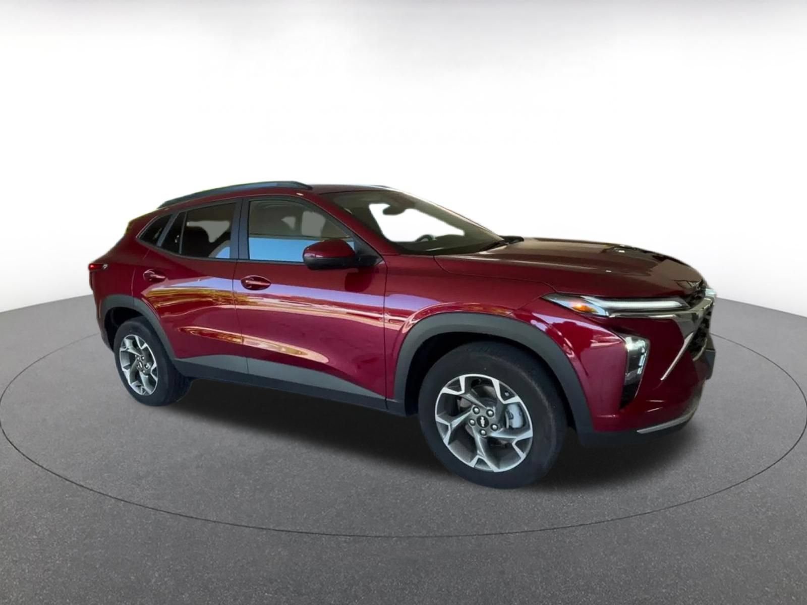 Thumbnail: 2025 Chevrolet Trax - 2