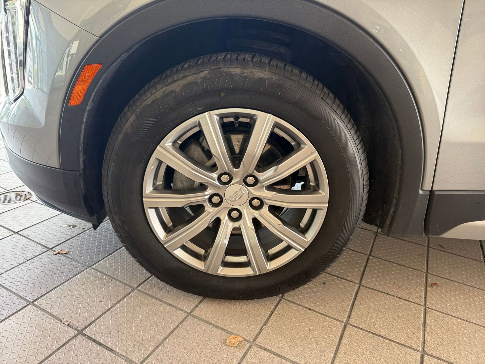 Thumbnail: 2023 Cadillac XT4 - 23