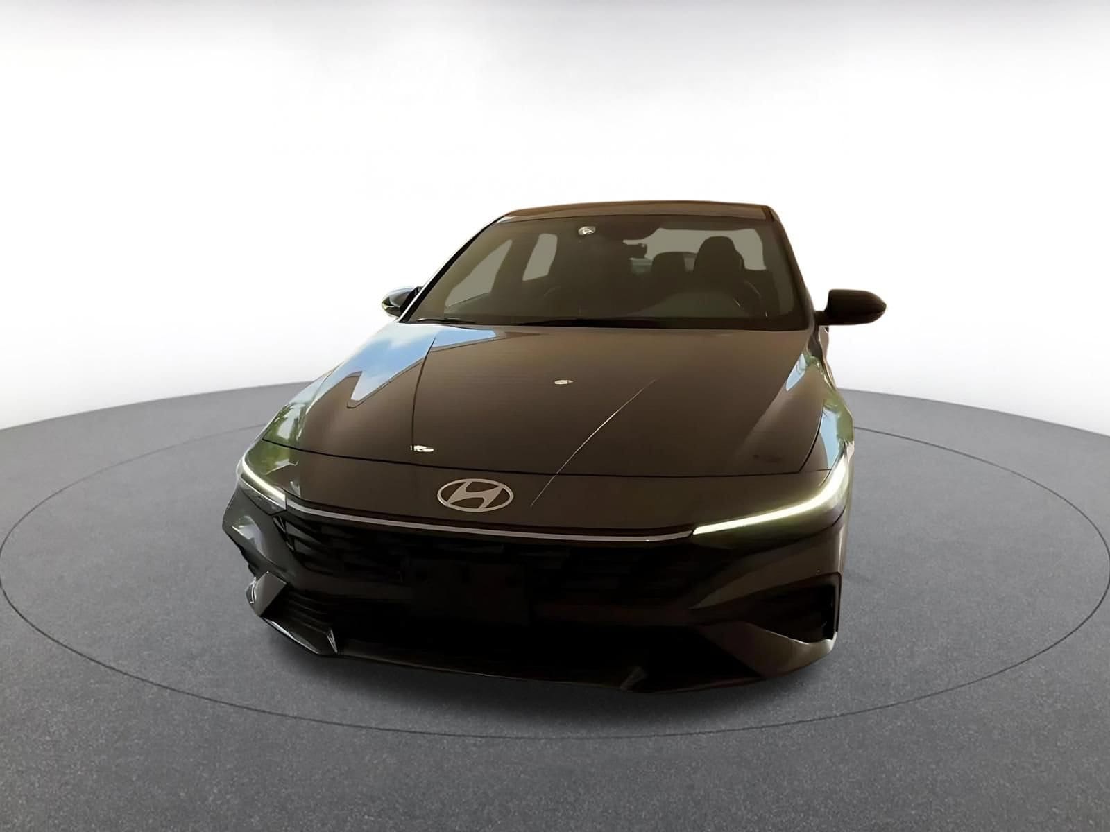 Thumbnail: 2026 Hyundai Elantra - 4