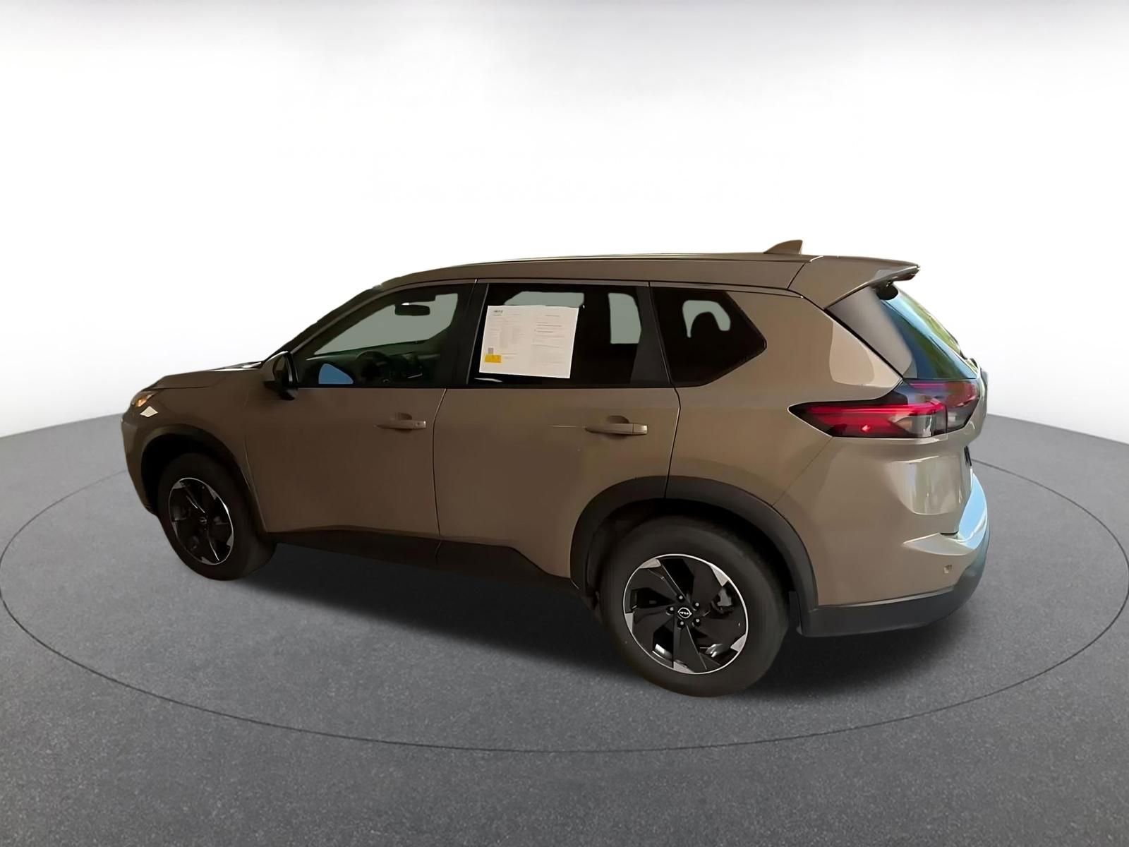 Thumbnail: 2025 Nissan Rogue - 10