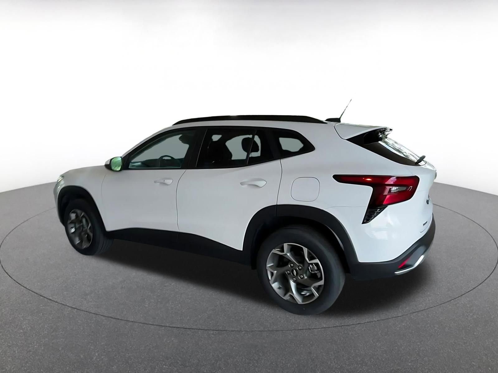 Thumbnail: 2025 Chevrolet Trax - 10