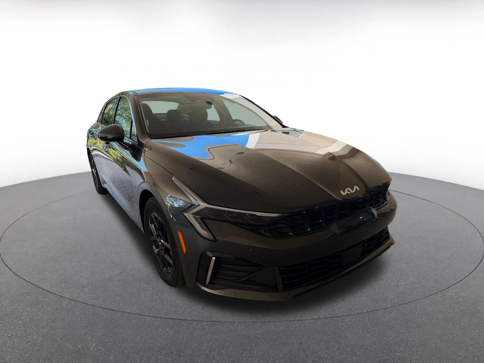 Thumbnail: 2025 Kia K5 - 1