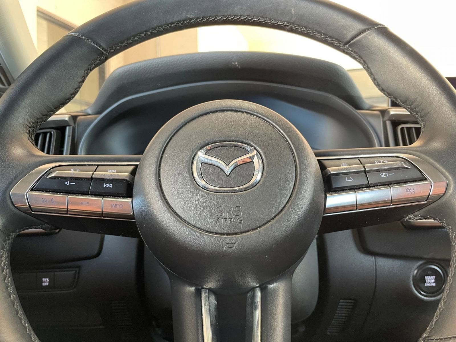 Thumbnail: 2025 Mazda CX-50 - 27