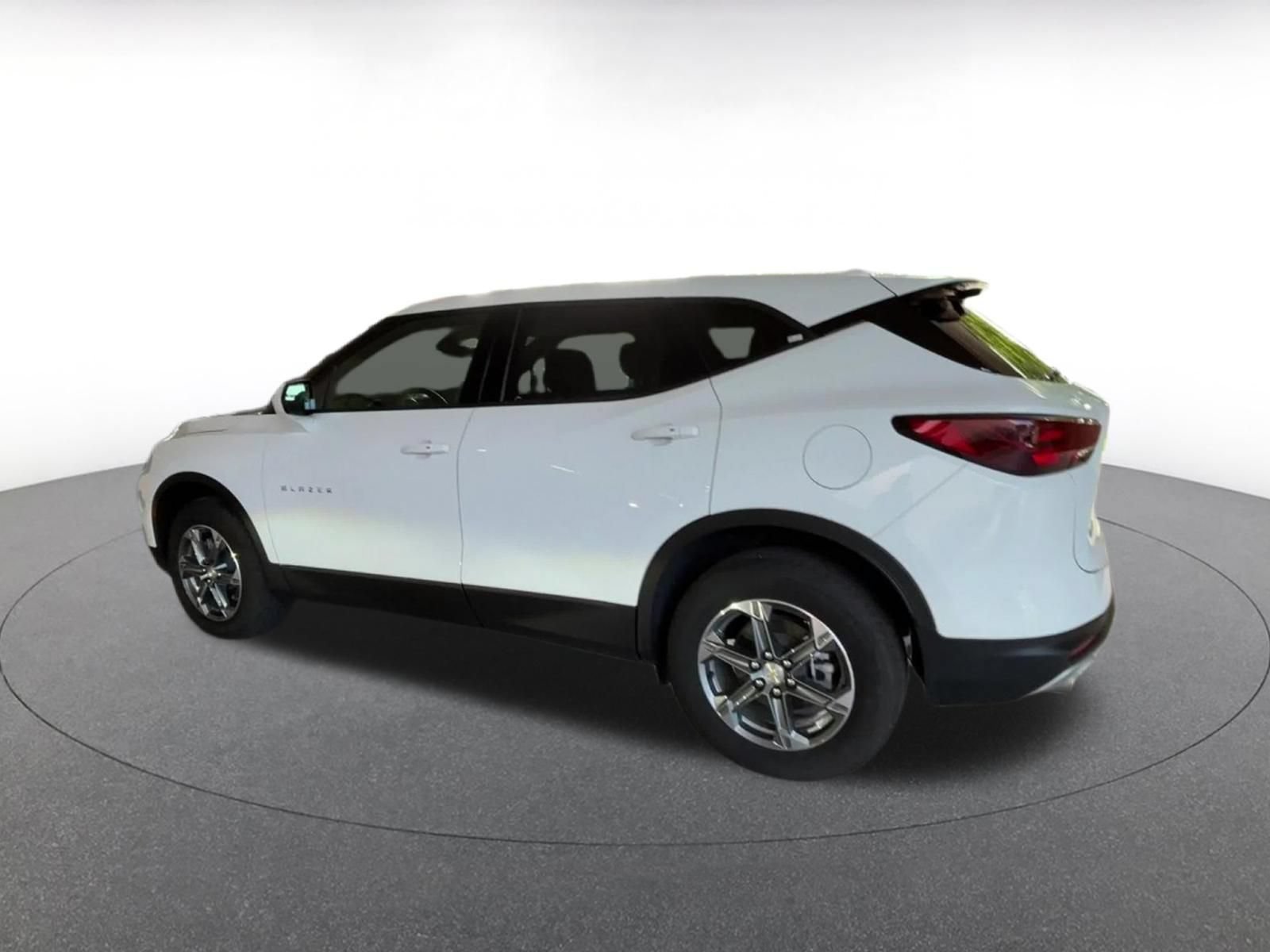 Thumbnail: 2026 Chevrolet Blazer - 10