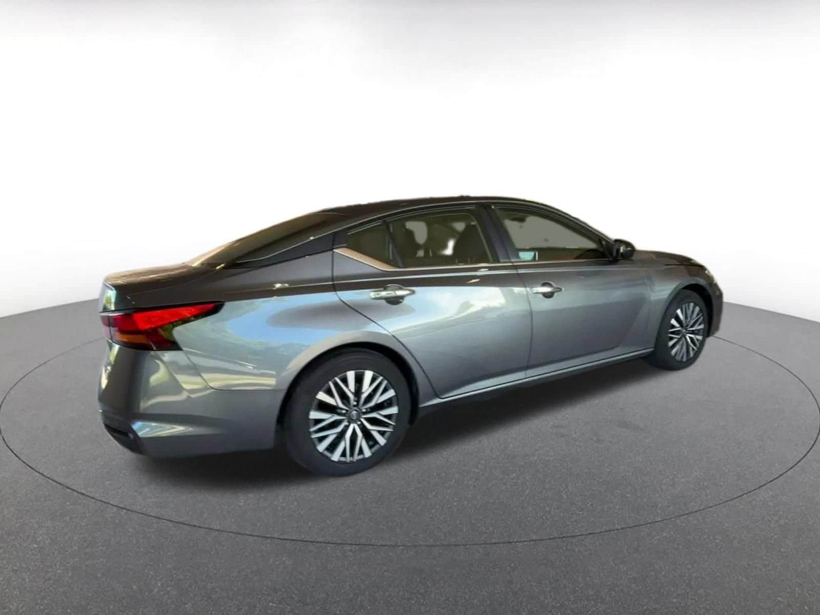 Thumbnail: 2025 Nissan Altima - 13
