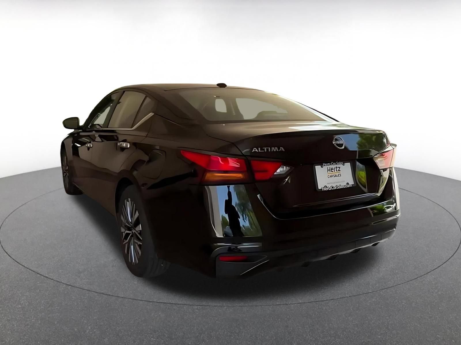 Thumbnail: 2025 Nissan Altima - 10