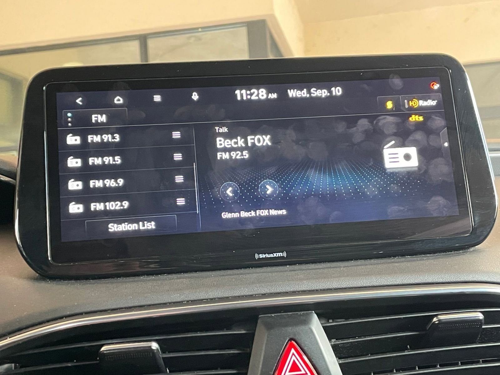 Thumbnail: 2023 Hyundai Santa Fe - 21