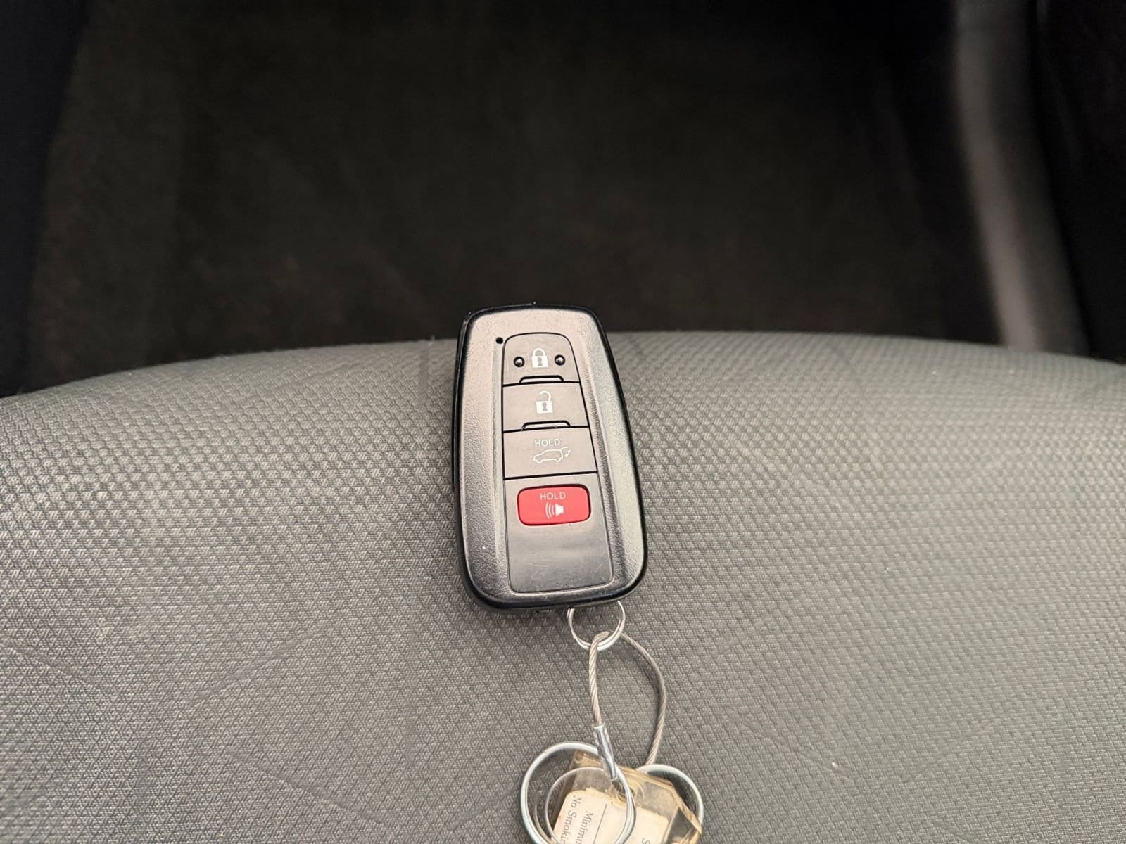 Thumbnail: 2025 Toyota RAV4 - 18