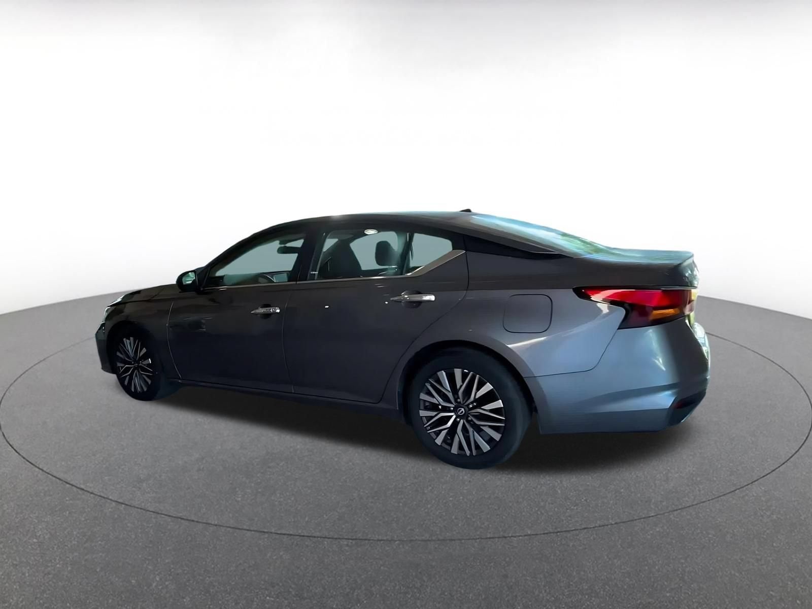 Thumbnail: 2025 Nissan Altima - 8