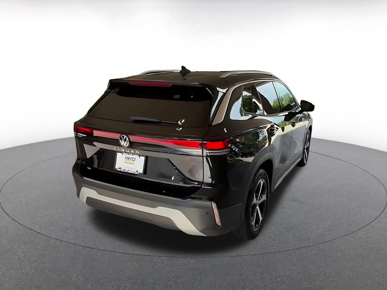 Thumbnail: 2026 Volkswagen Tiguan - 14