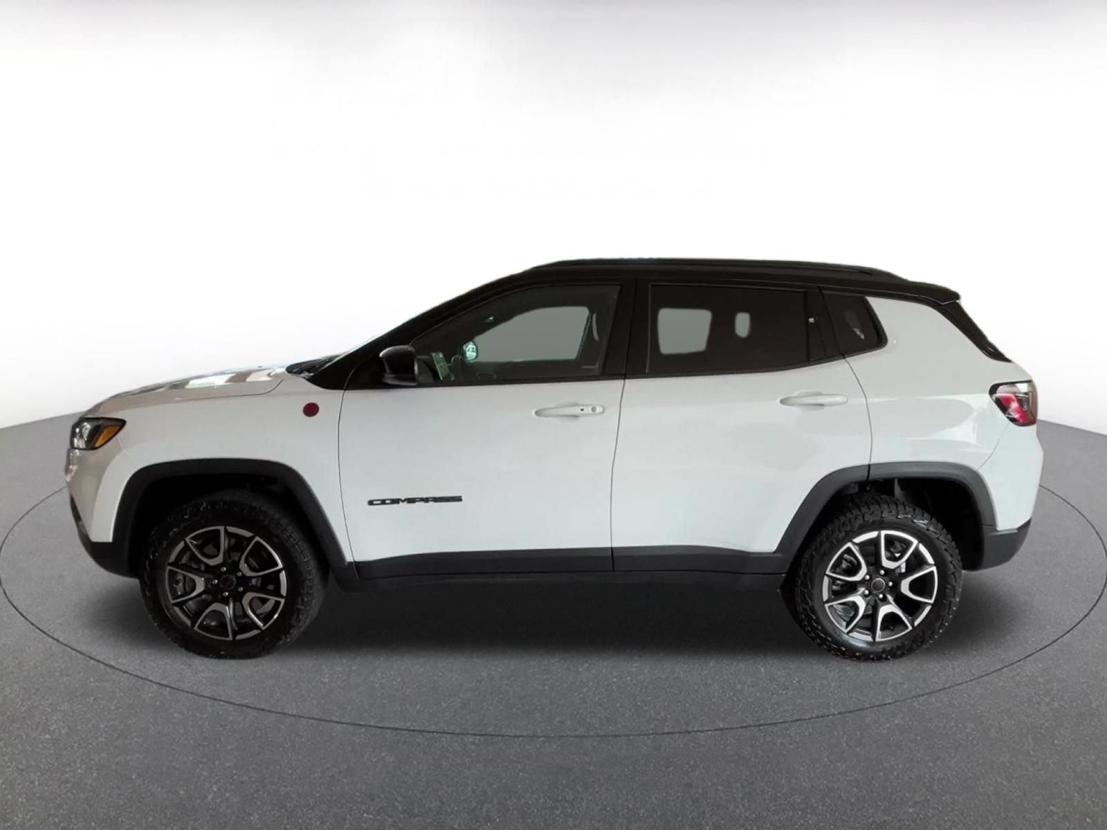 Thumbnail: 2025 Jeep Compass - 8