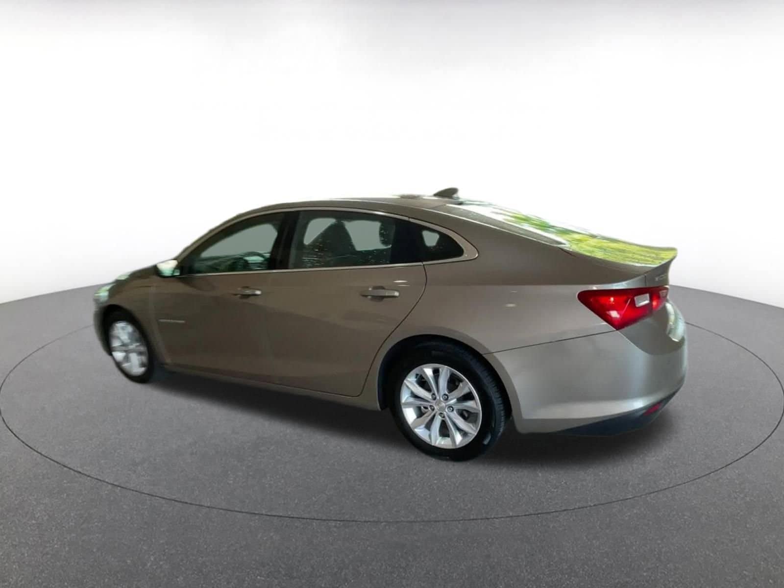 2023 Chevrolet Malibu LT 8