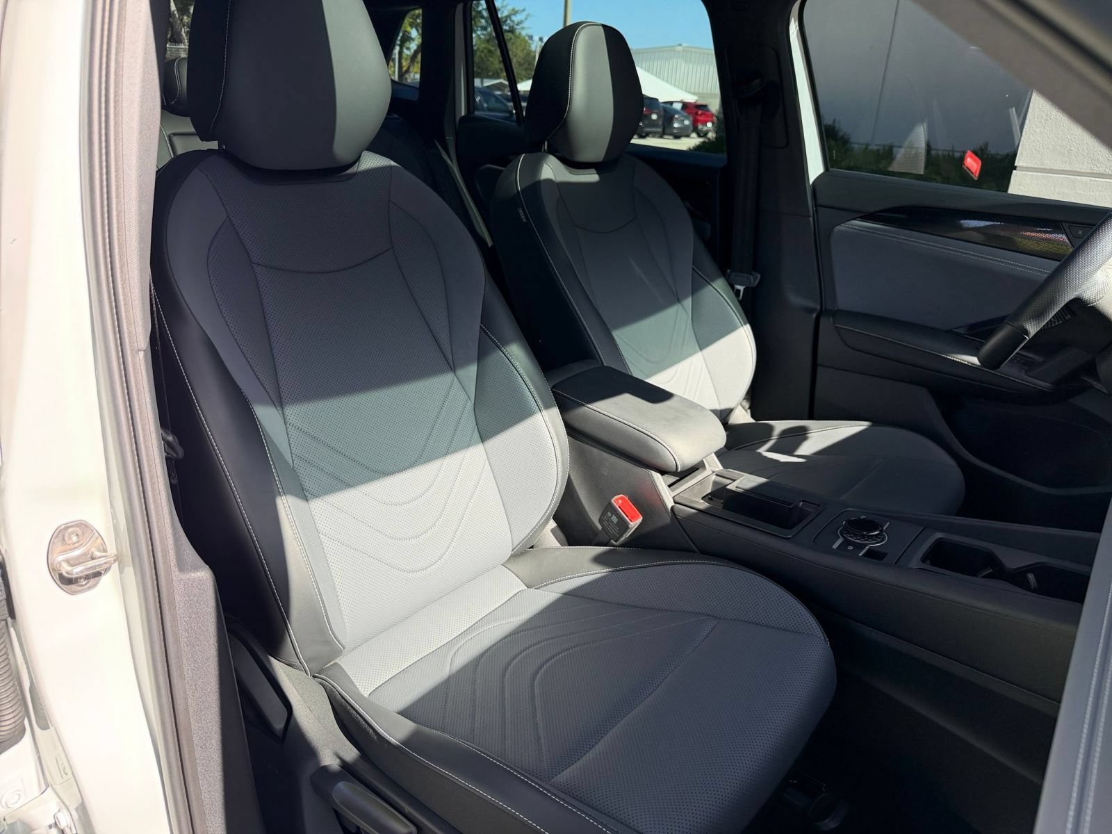 Thumbnail: 2025 Volkswagen Tiguan - 28
