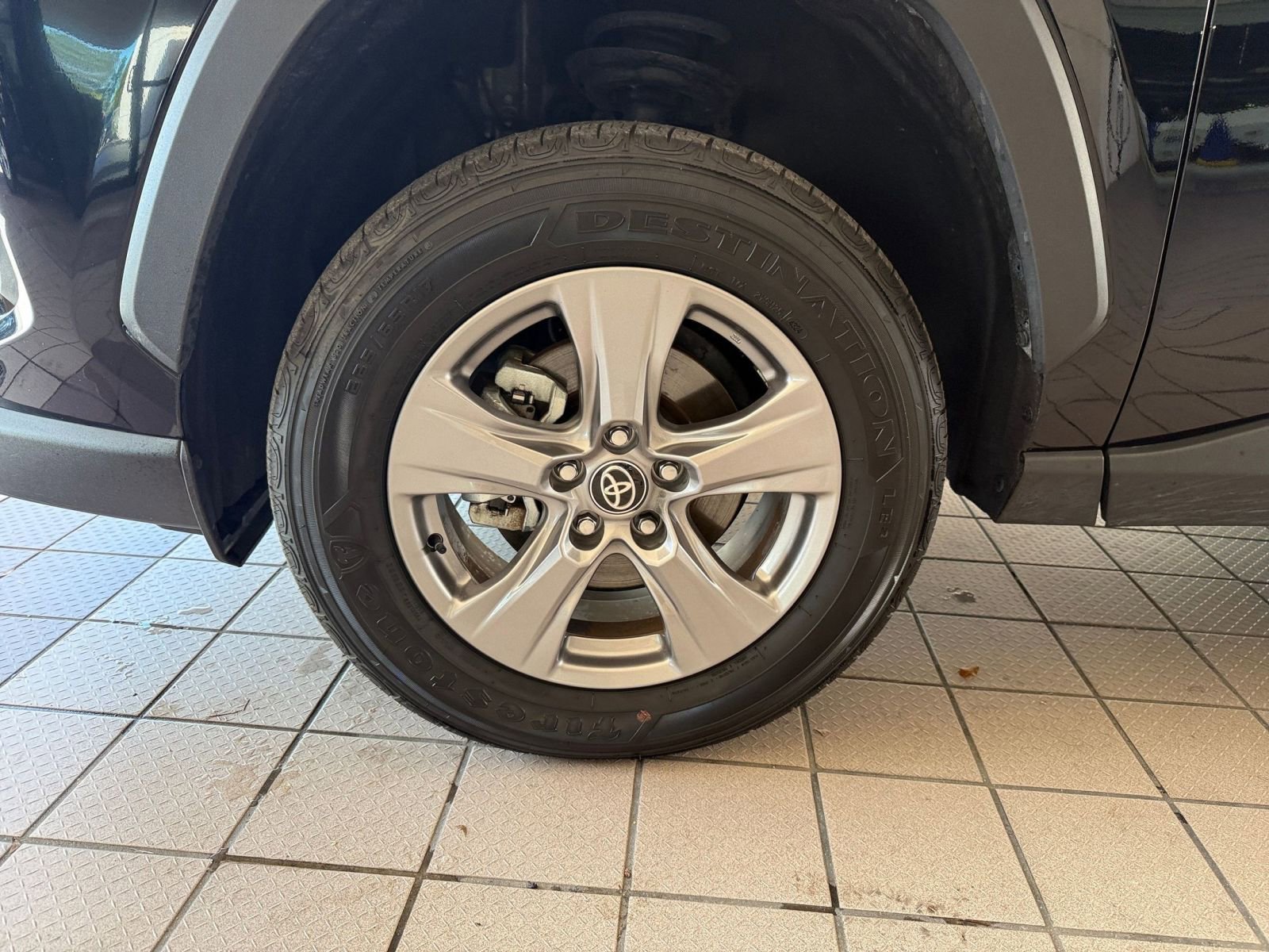 Thumbnail: 2025 Toyota RAV4 - 34