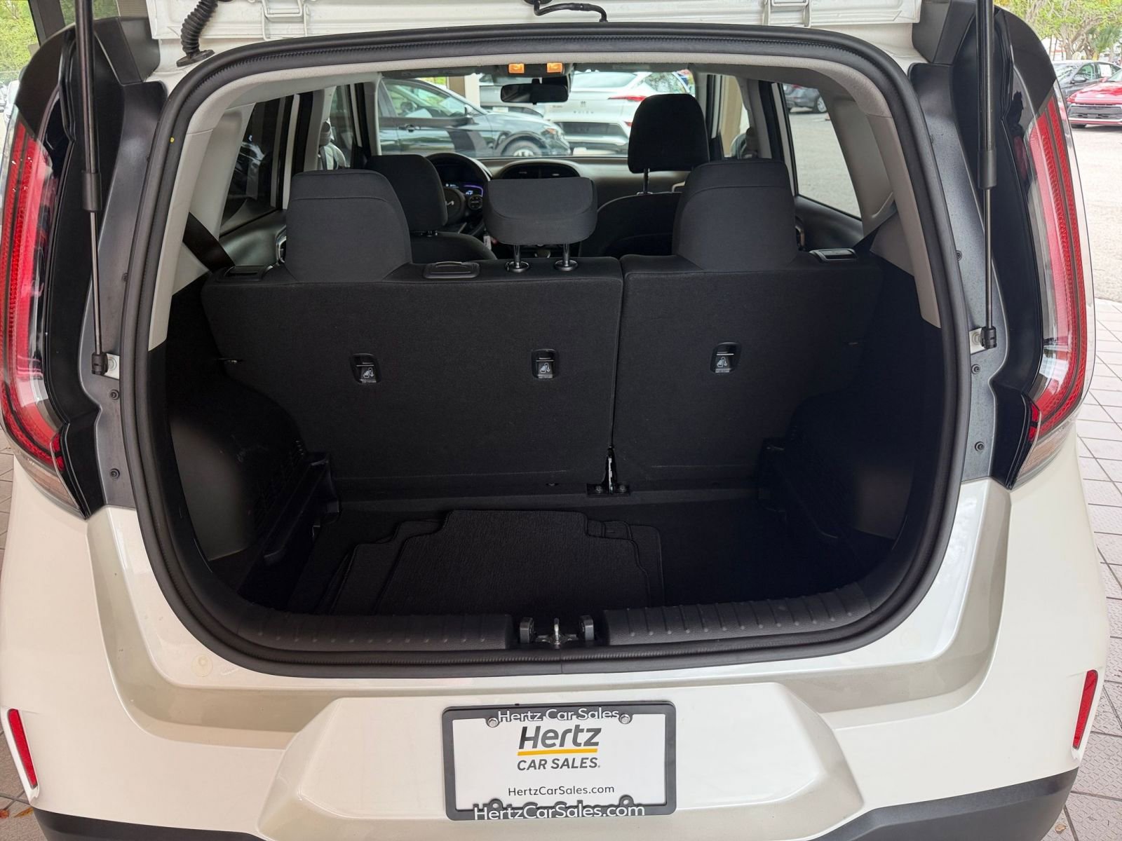 Thumbnail: 2025 Kia Soul - 25