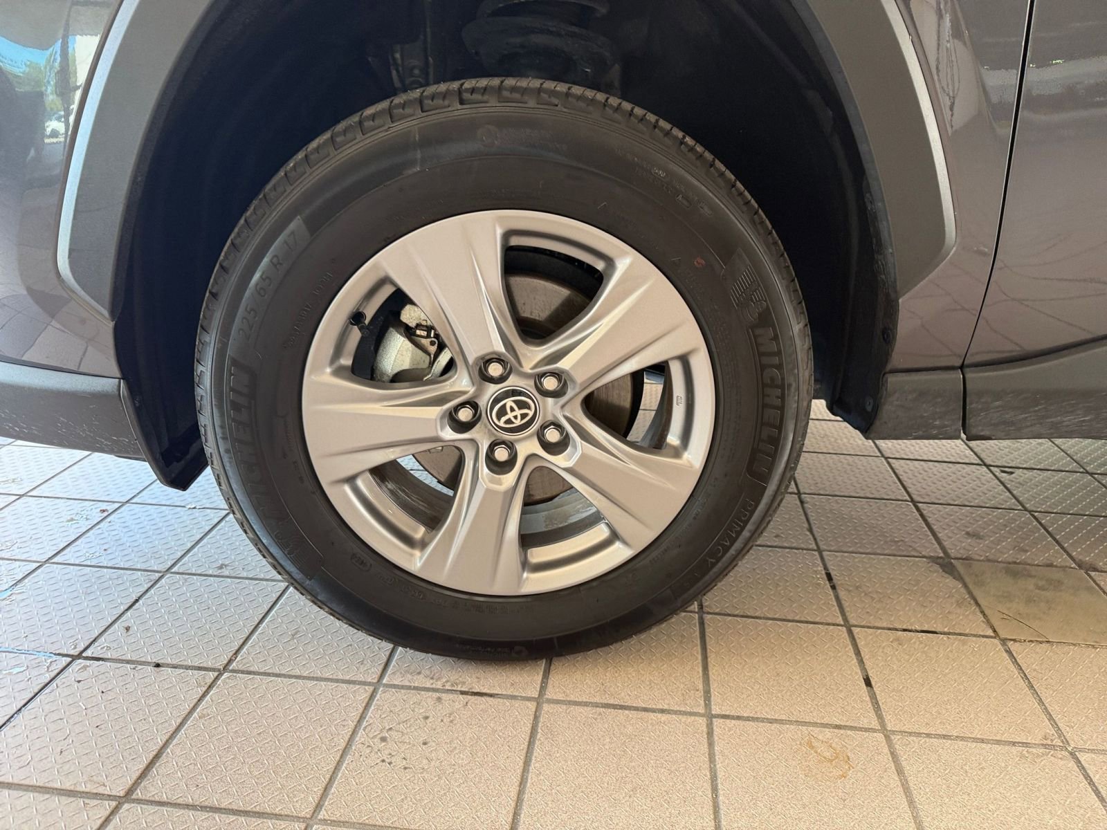 Thumbnail: 2025 Toyota RAV4 - 34