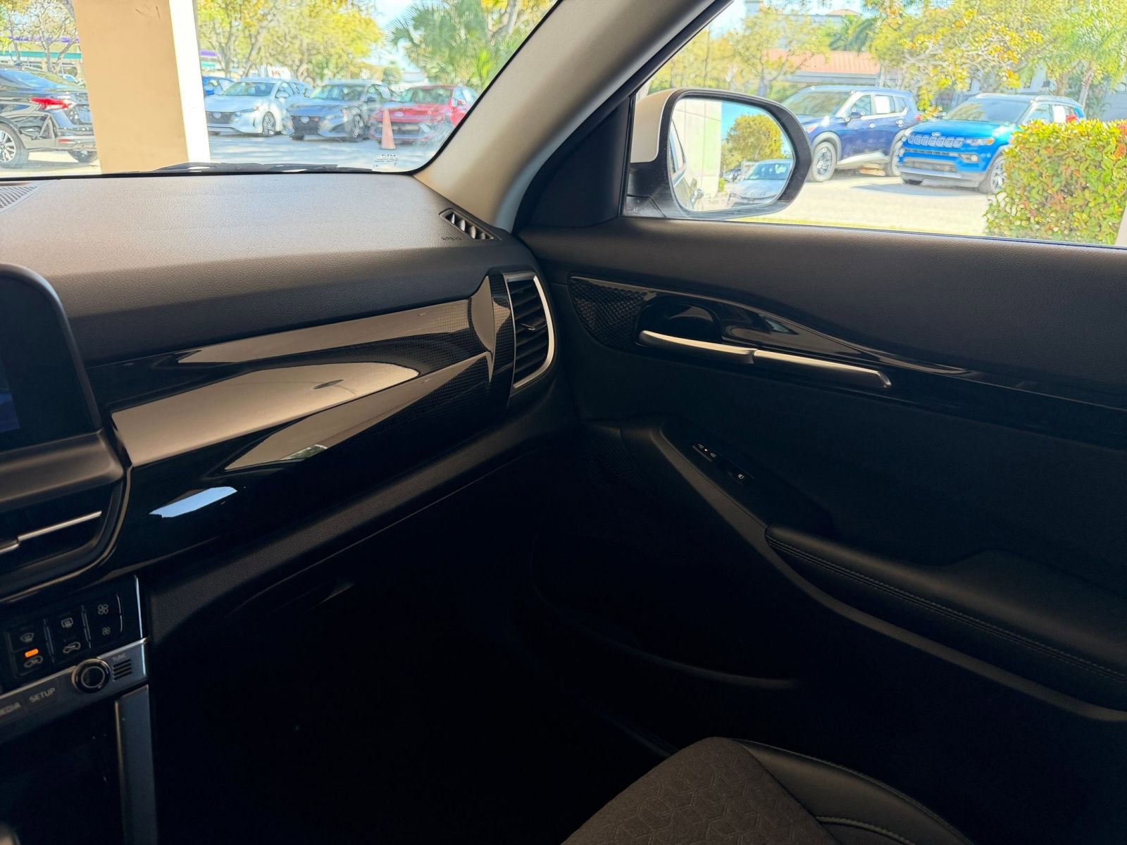 Thumbnail: 2025 Kia Seltos - 31