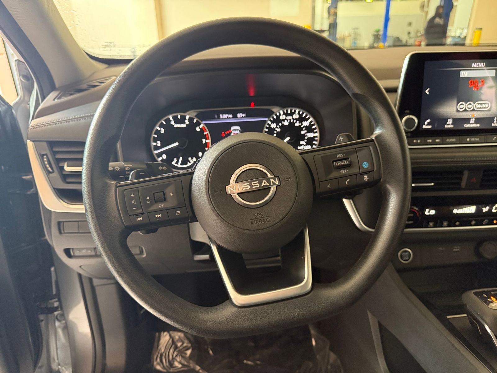 Thumbnail: 2023 Nissan Rogue - 24