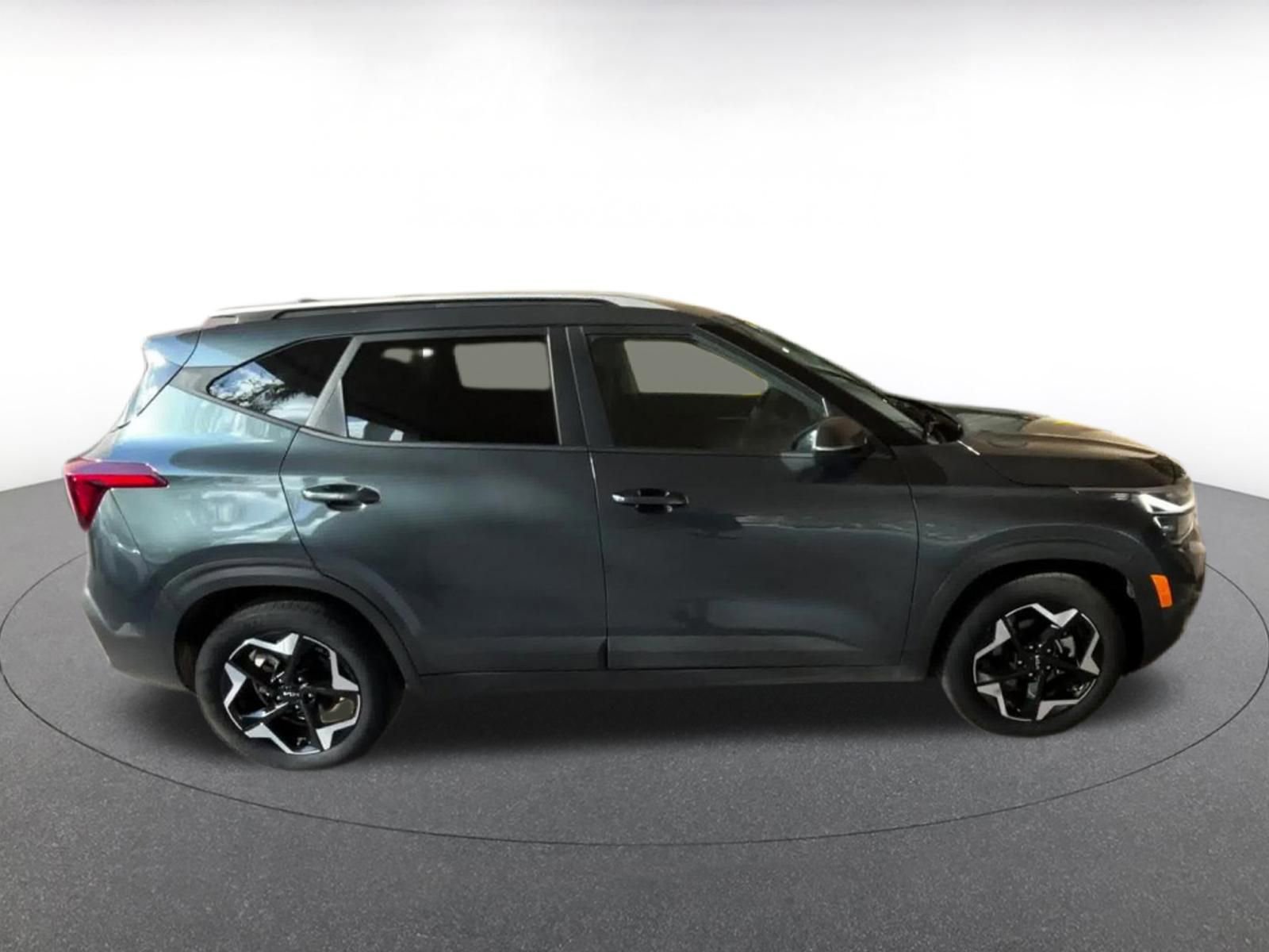 Thumbnail: 2025 Kia Seltos - 16