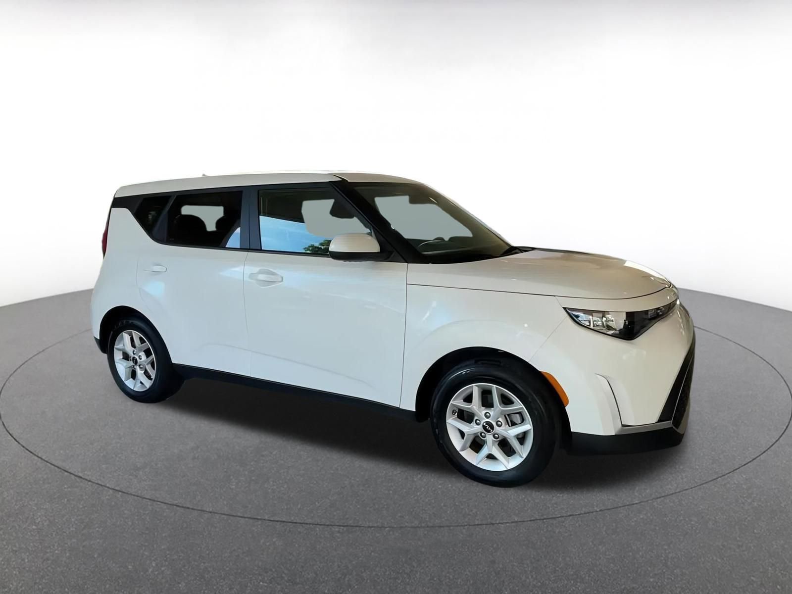 Thumbnail: 2025 Kia Soul - 2