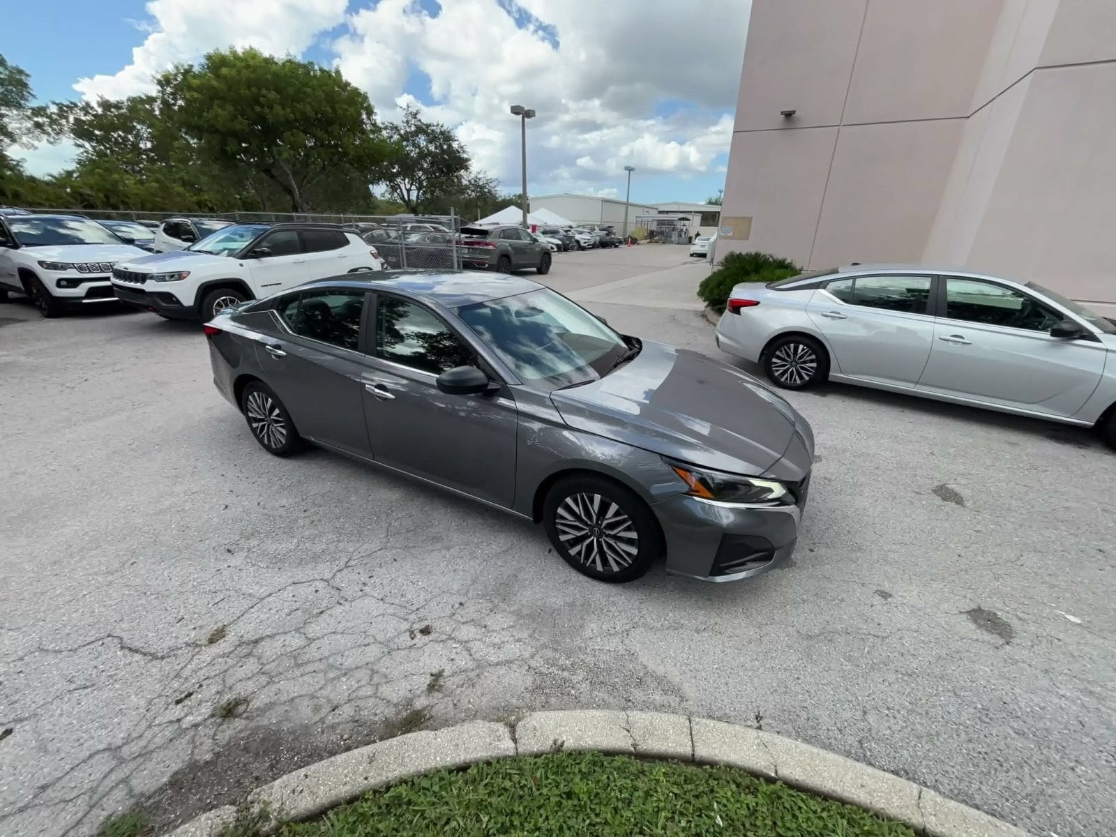 Thumbnail: 2025 Nissan Altima - 2