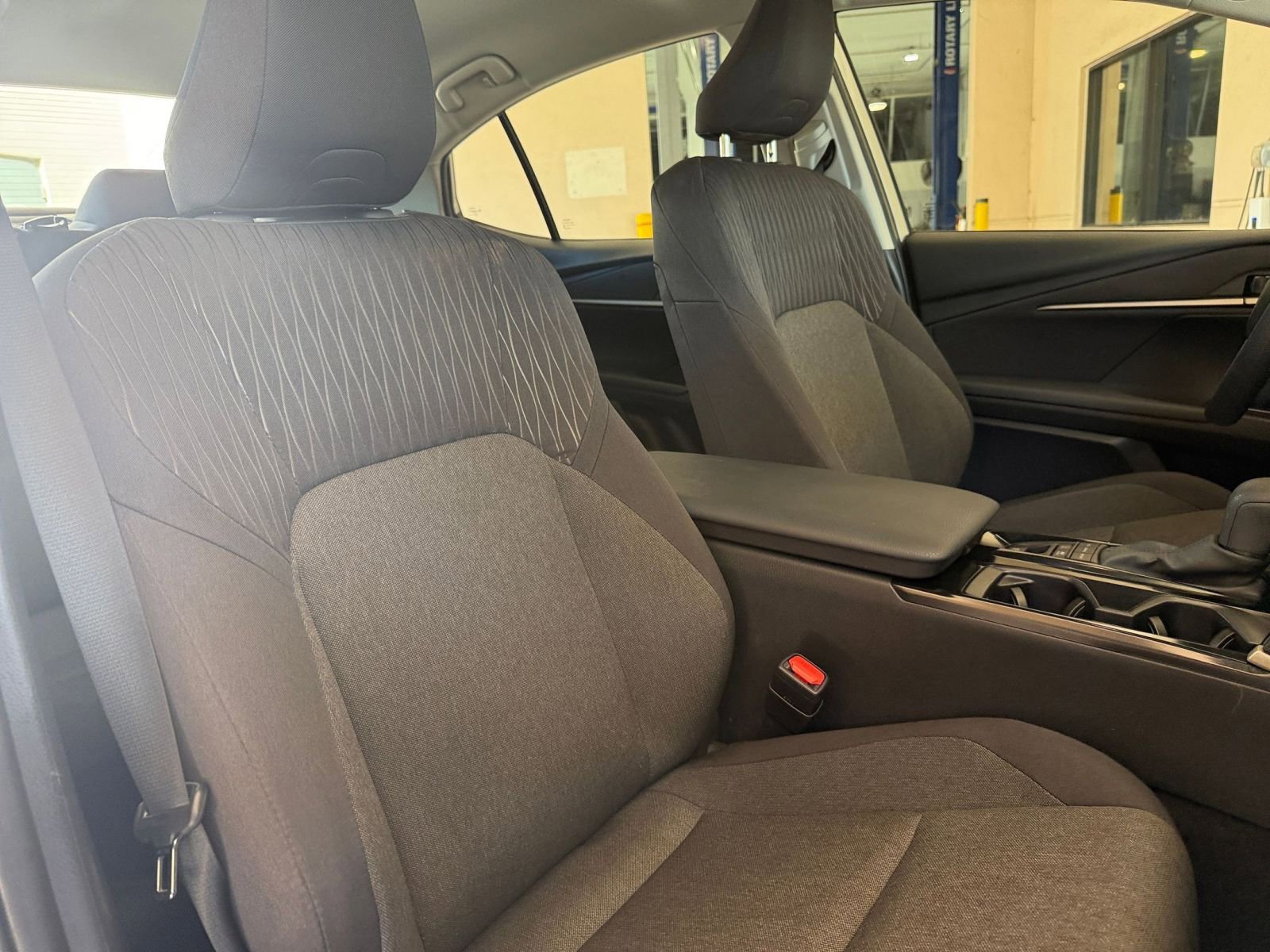 Thumbnail: 2025 Toyota Camry - 30