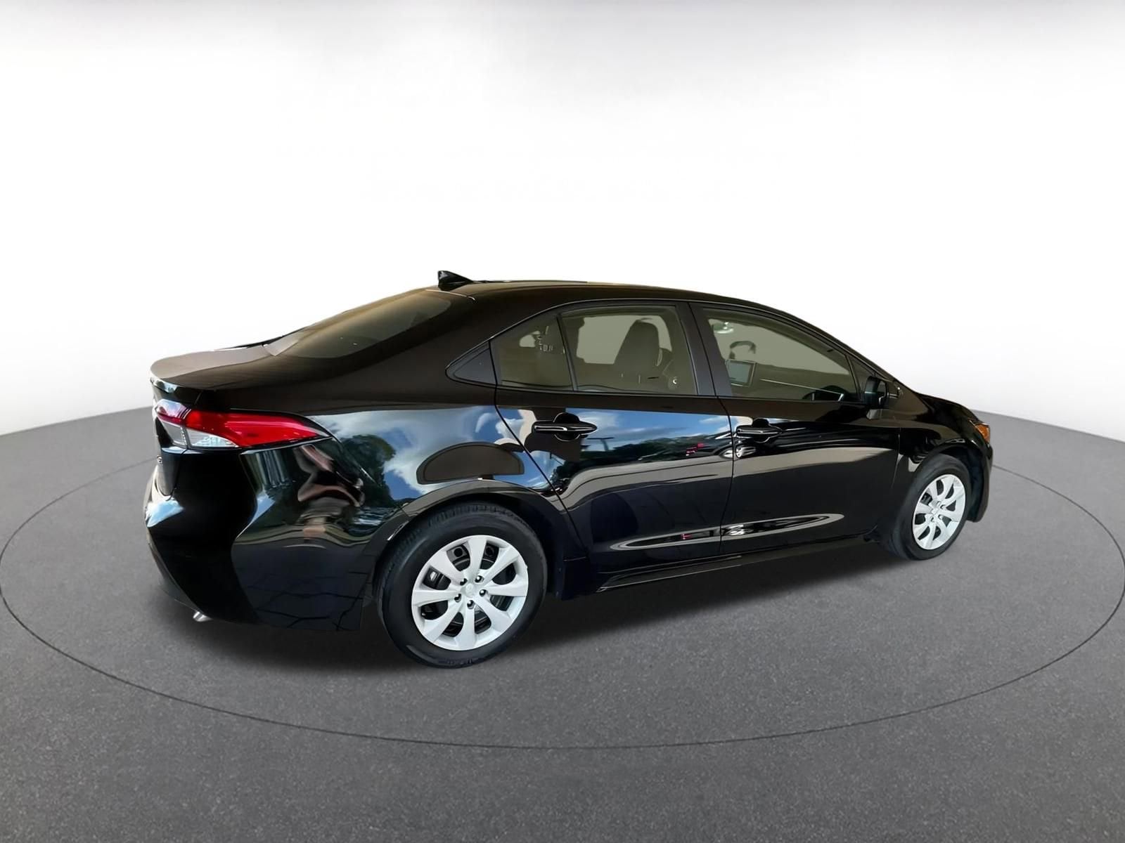 Thumbnail: 2025 Toyota Corolla - 15