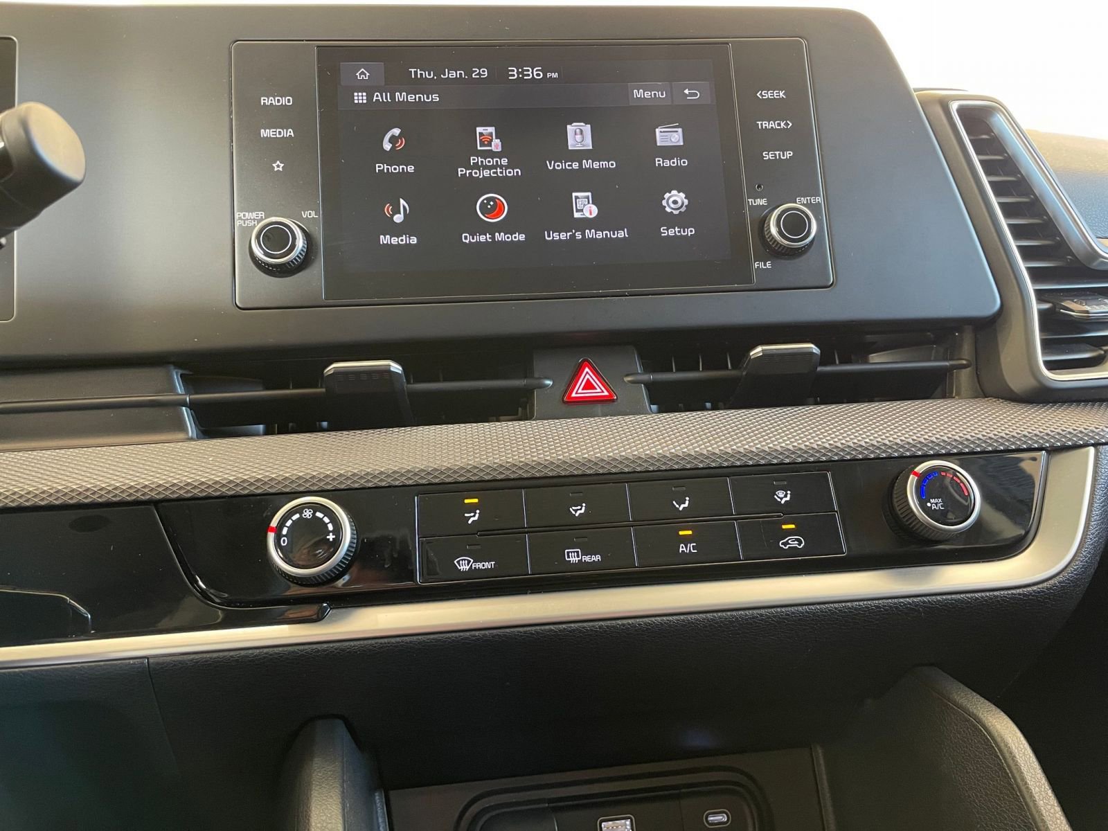 Thumbnail: 2025 Kia Sportage - 17