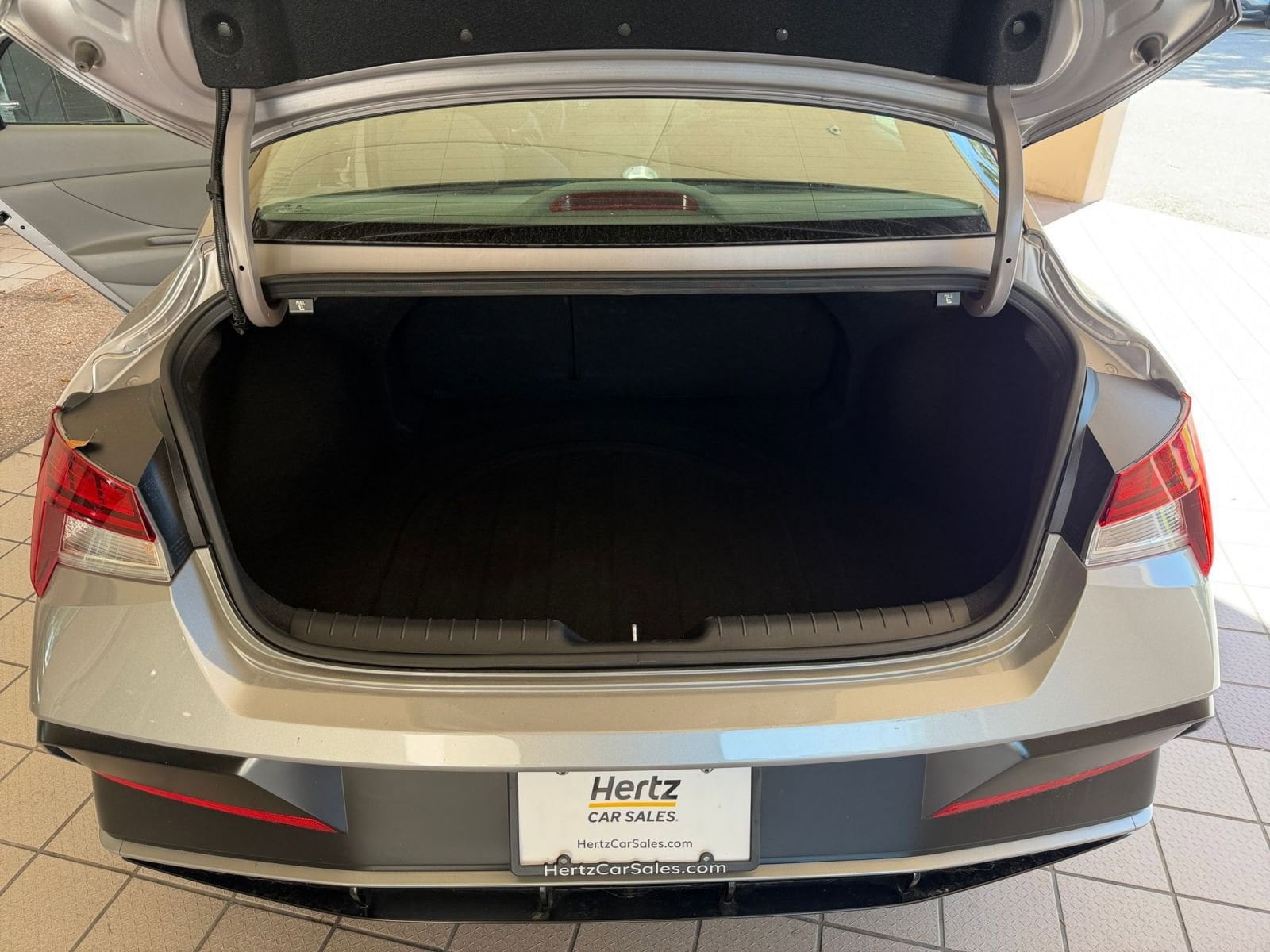 Thumbnail: 2025 Hyundai Elantra - 24