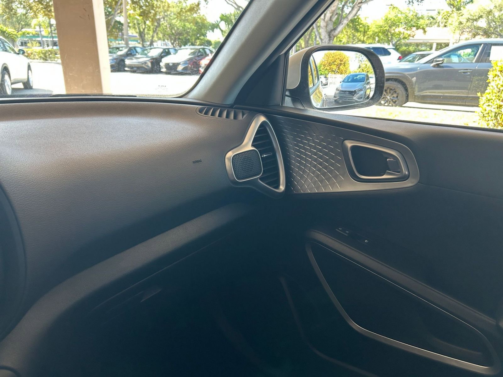 Thumbnail: 2025 Kia Soul - 30