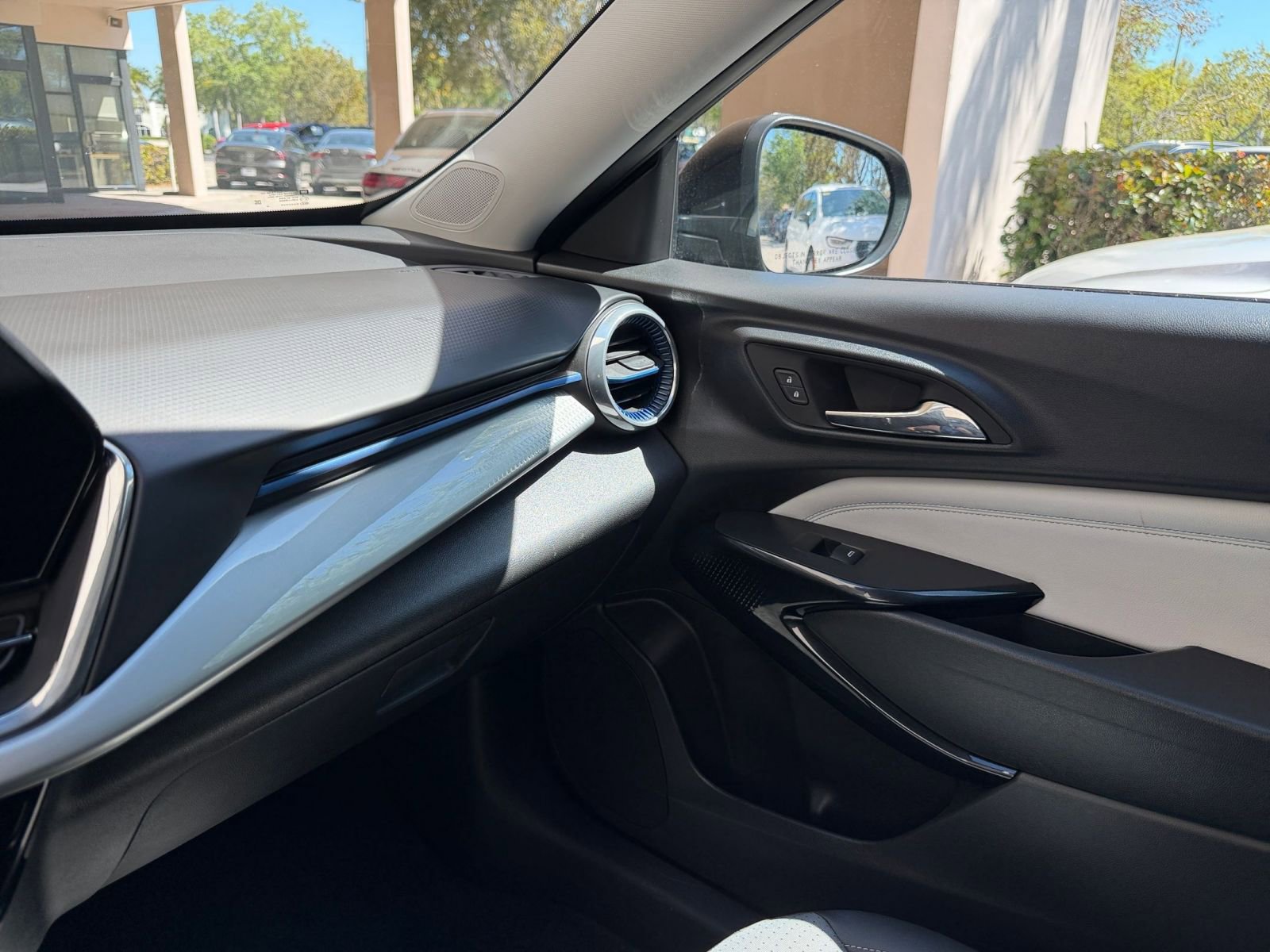 Thumbnail: 2025 Chevrolet Trax - 30