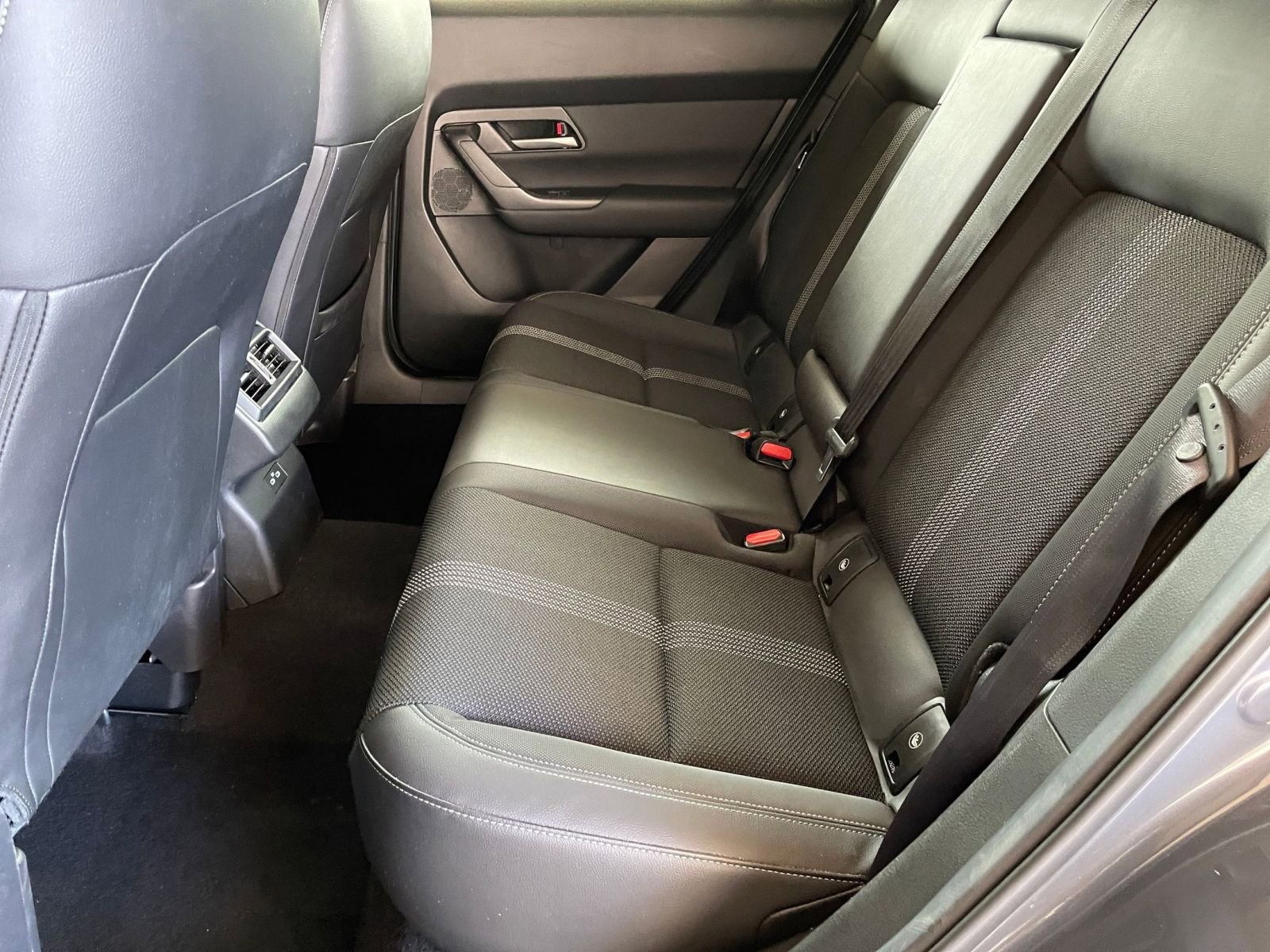 Thumbnail: 2025 Mazda CX-50 - 24