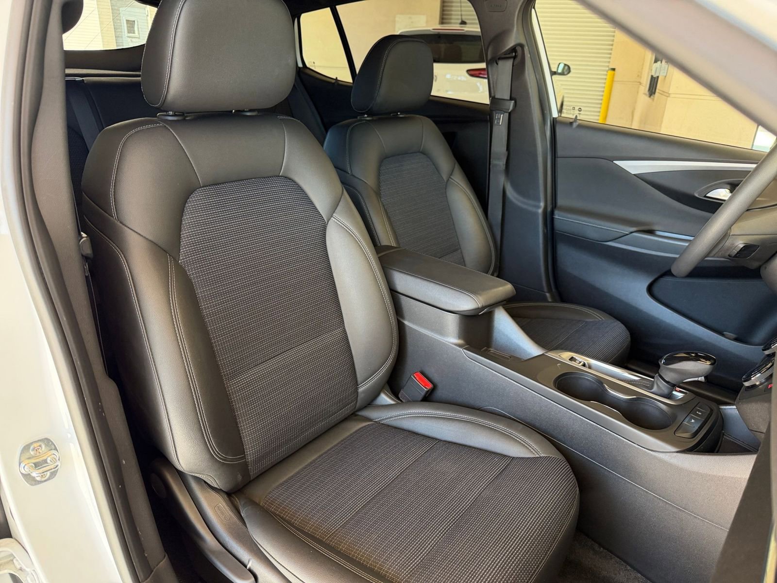 Thumbnail: 2025 Buick Envista - 31