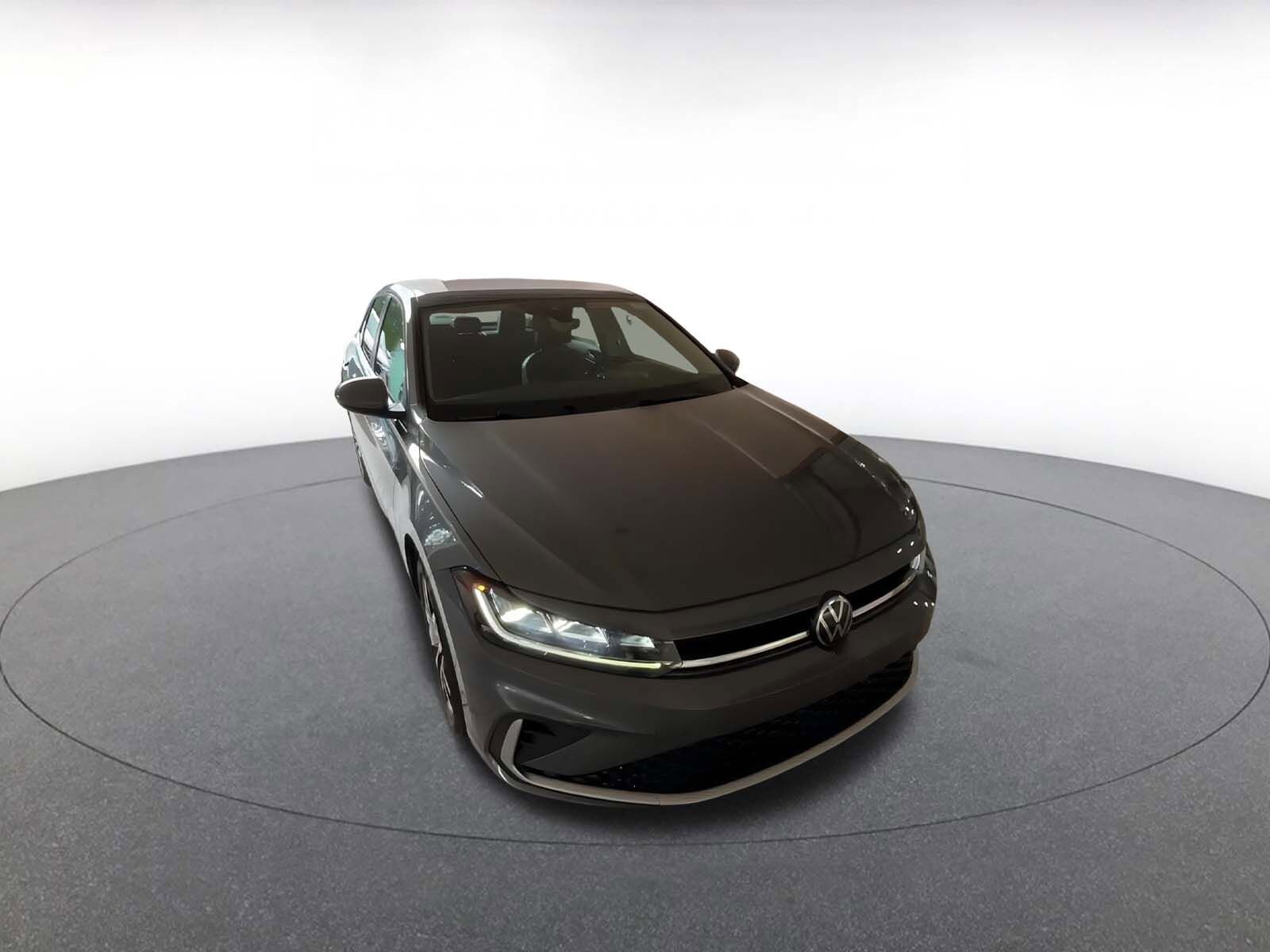 Thumbnail: 2025 Volkswagen Jetta - 3