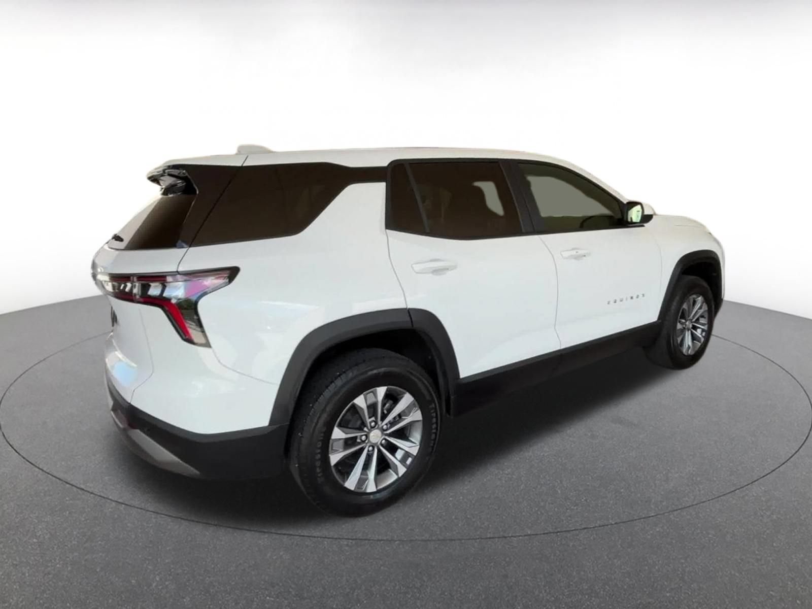 Thumbnail: 2025 Chevrolet Equinox - 11