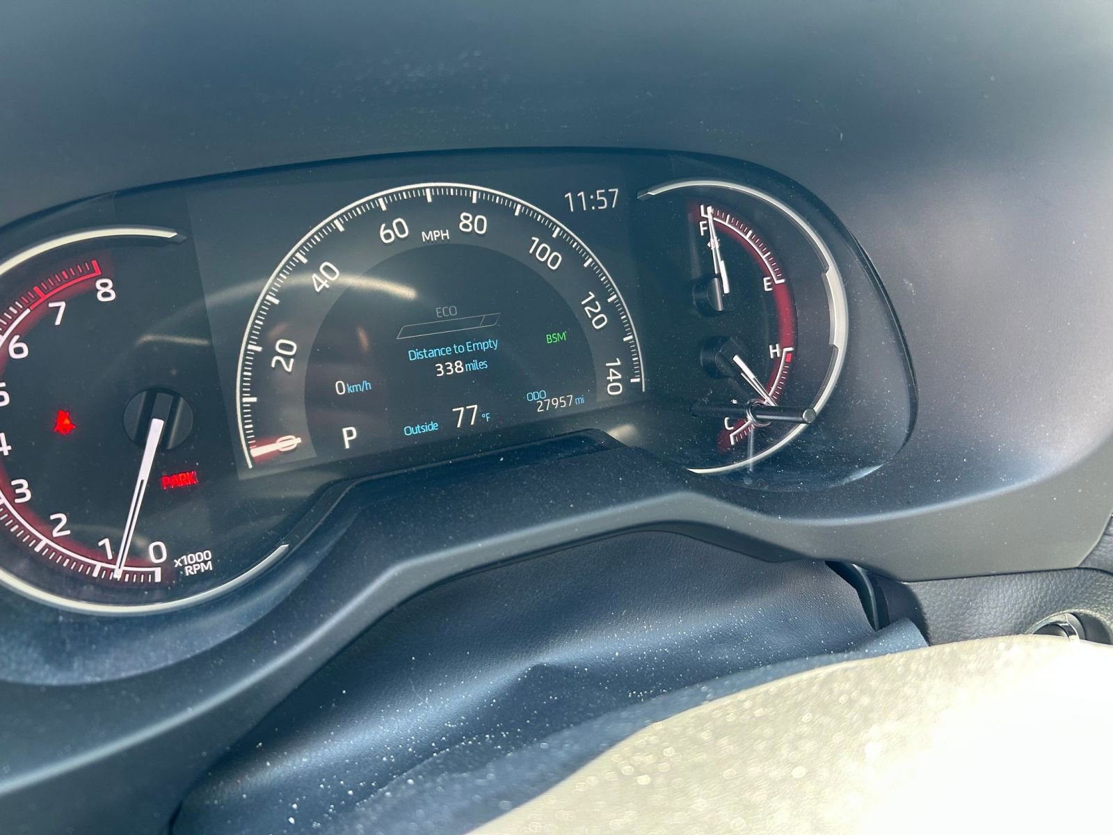 Thumbnail: 2025 Toyota RAV4 - 9