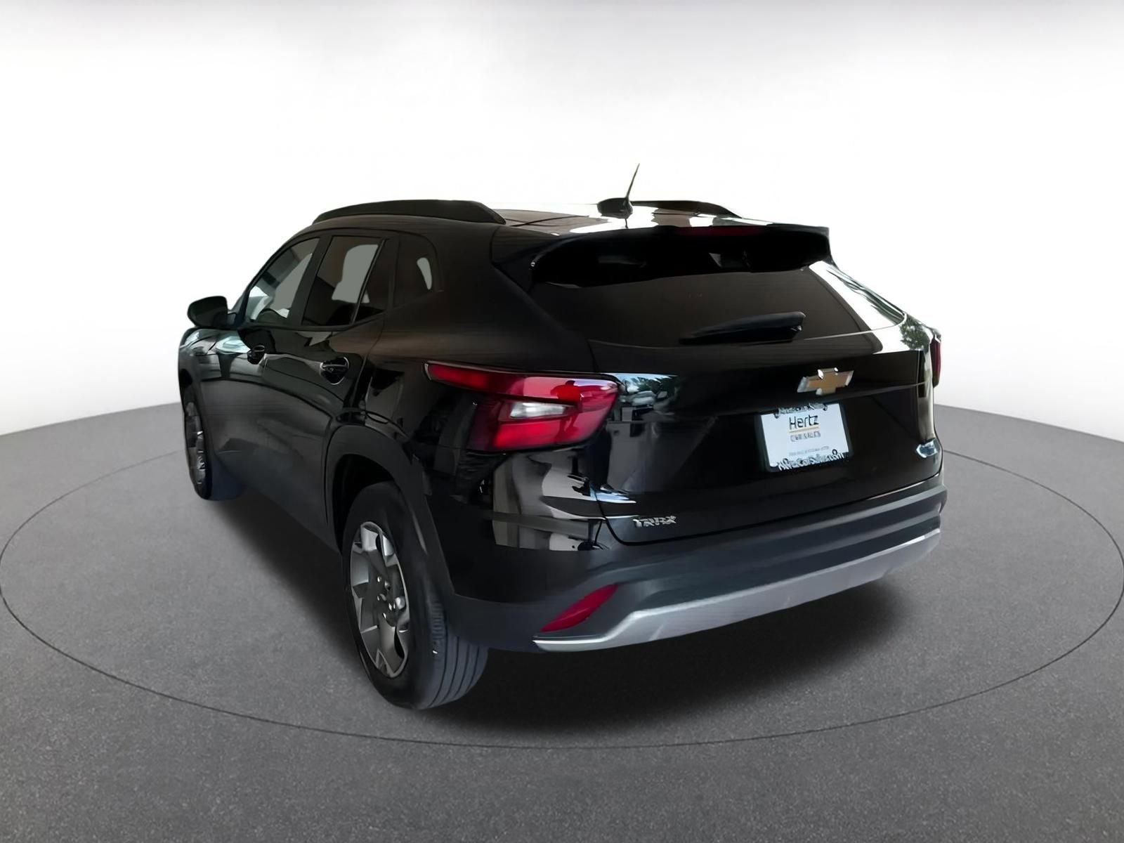 Thumbnail: 2025 Chevrolet Trax - 11