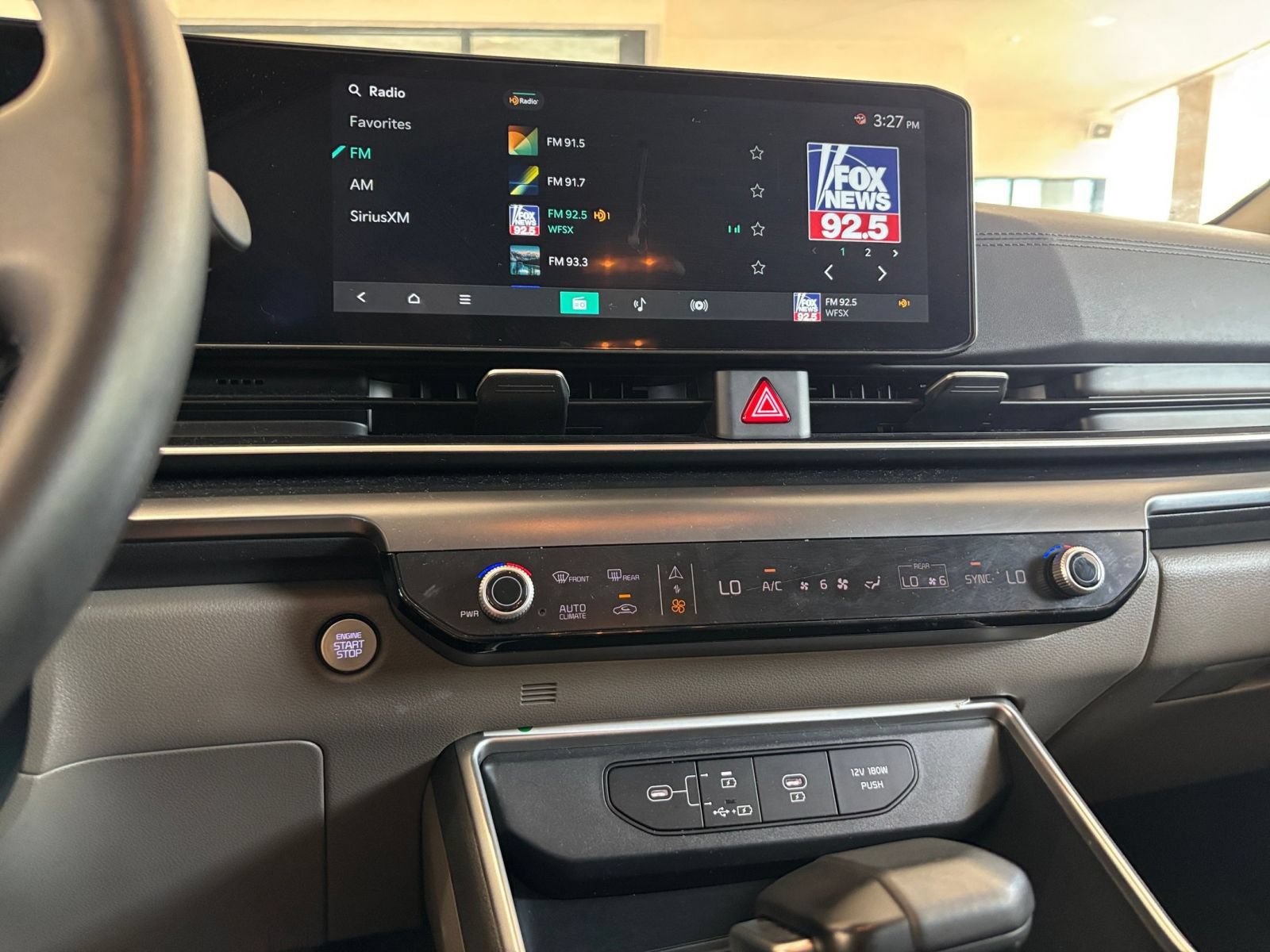 Thumbnail: 2026 Kia Carnival - 16