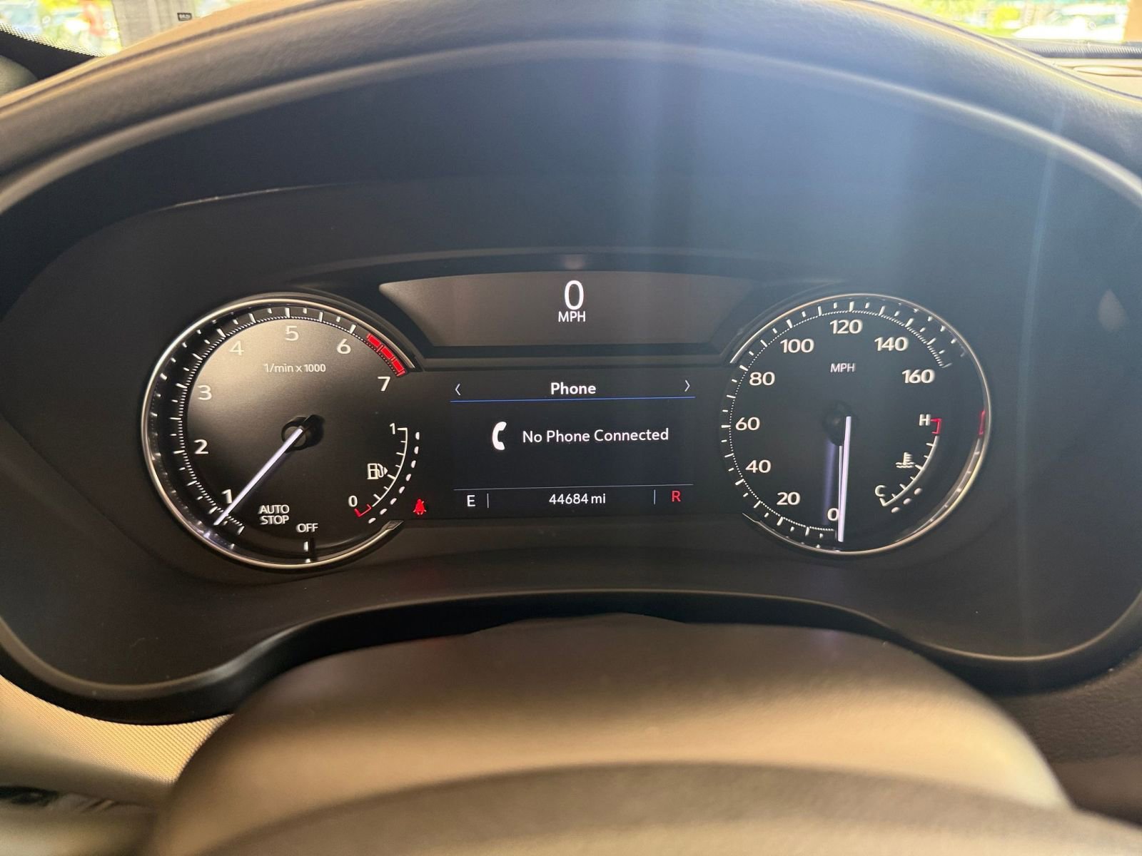 Thumbnail: 2023 Cadillac XT4 - 34